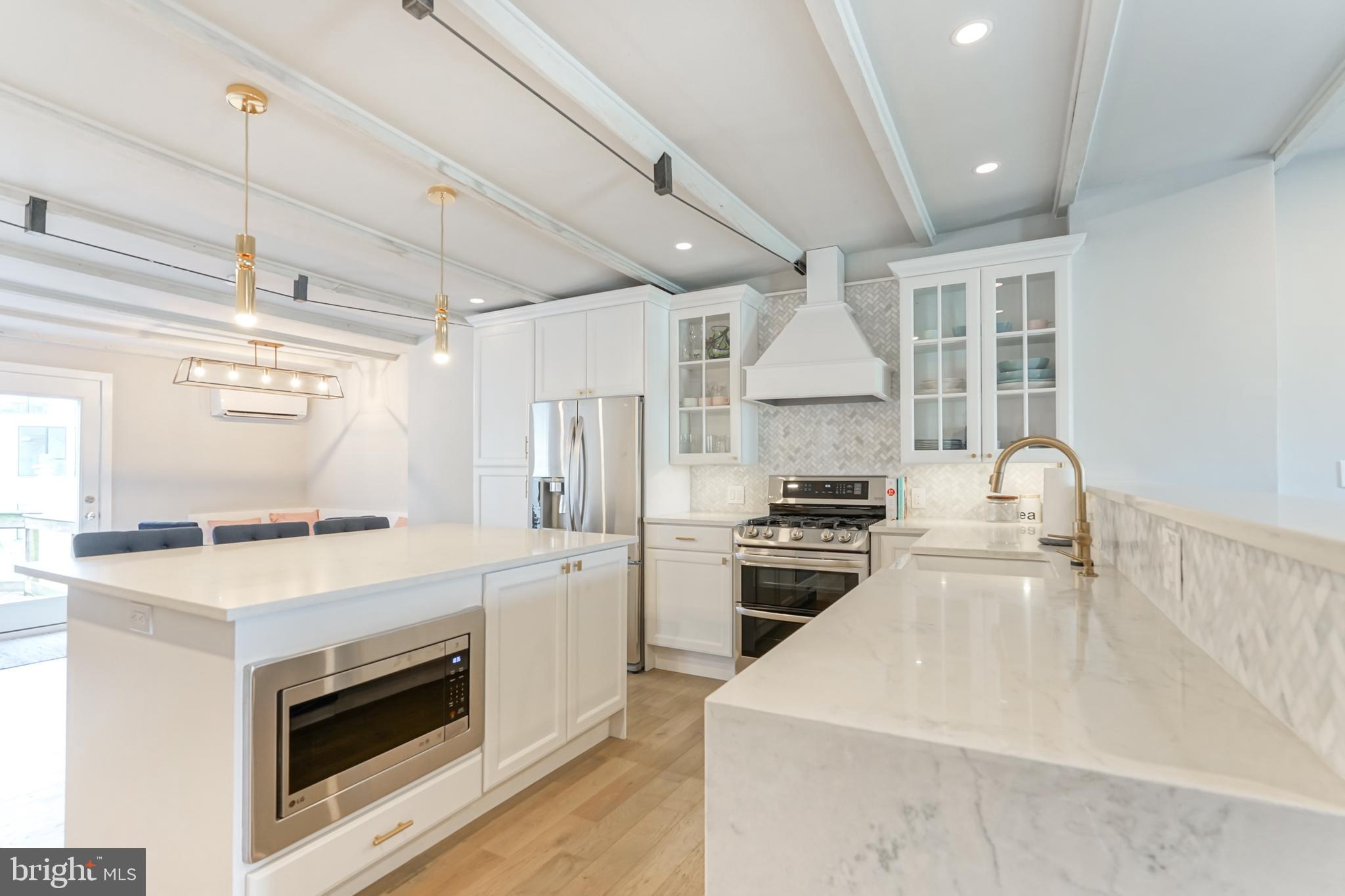 FITLER SQUARE - Residential Lease