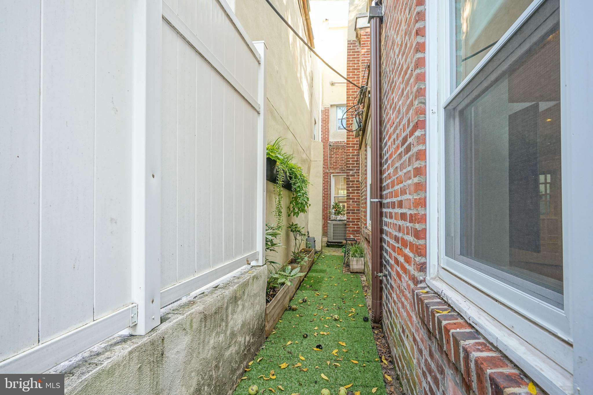 FITLER SQUARE - Residential Lease