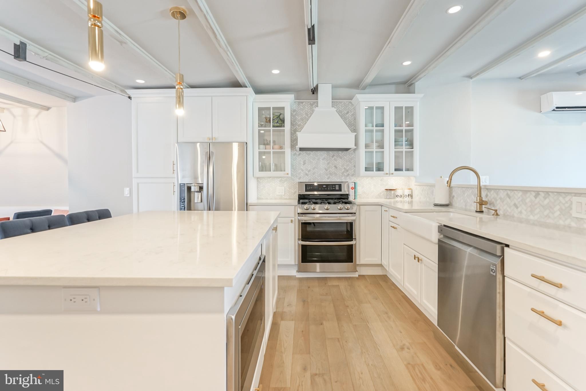 FITLER SQUARE - Residential Lease