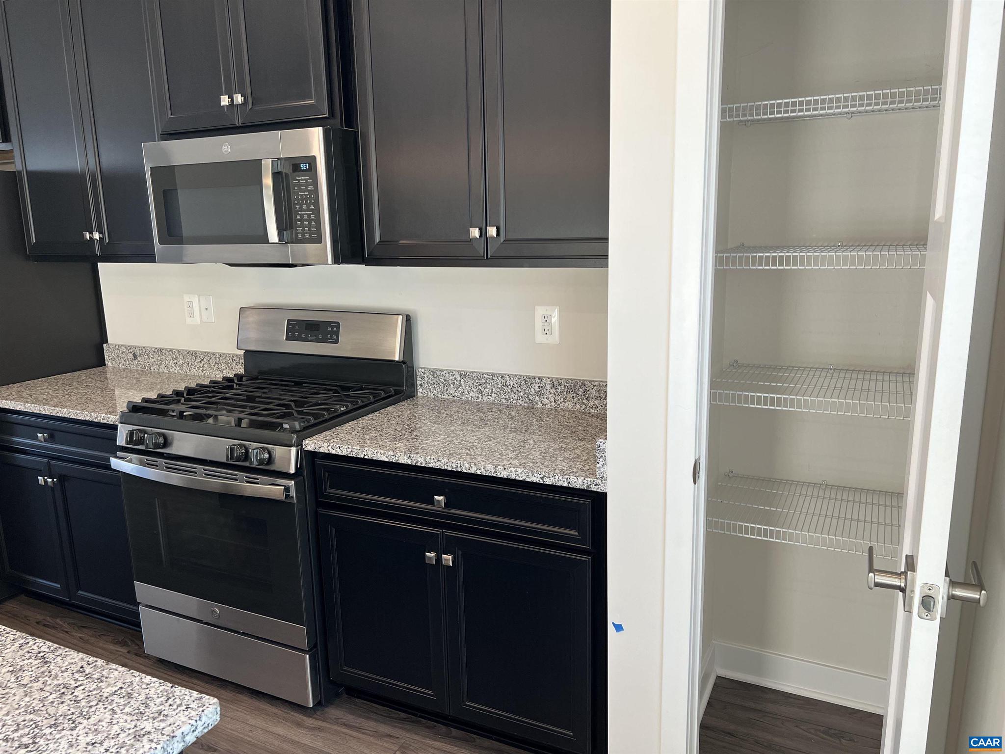 FOREST LAKES - Residential Lease