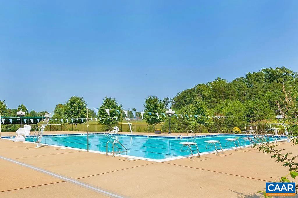 FOREST LAKES - Residential Lease