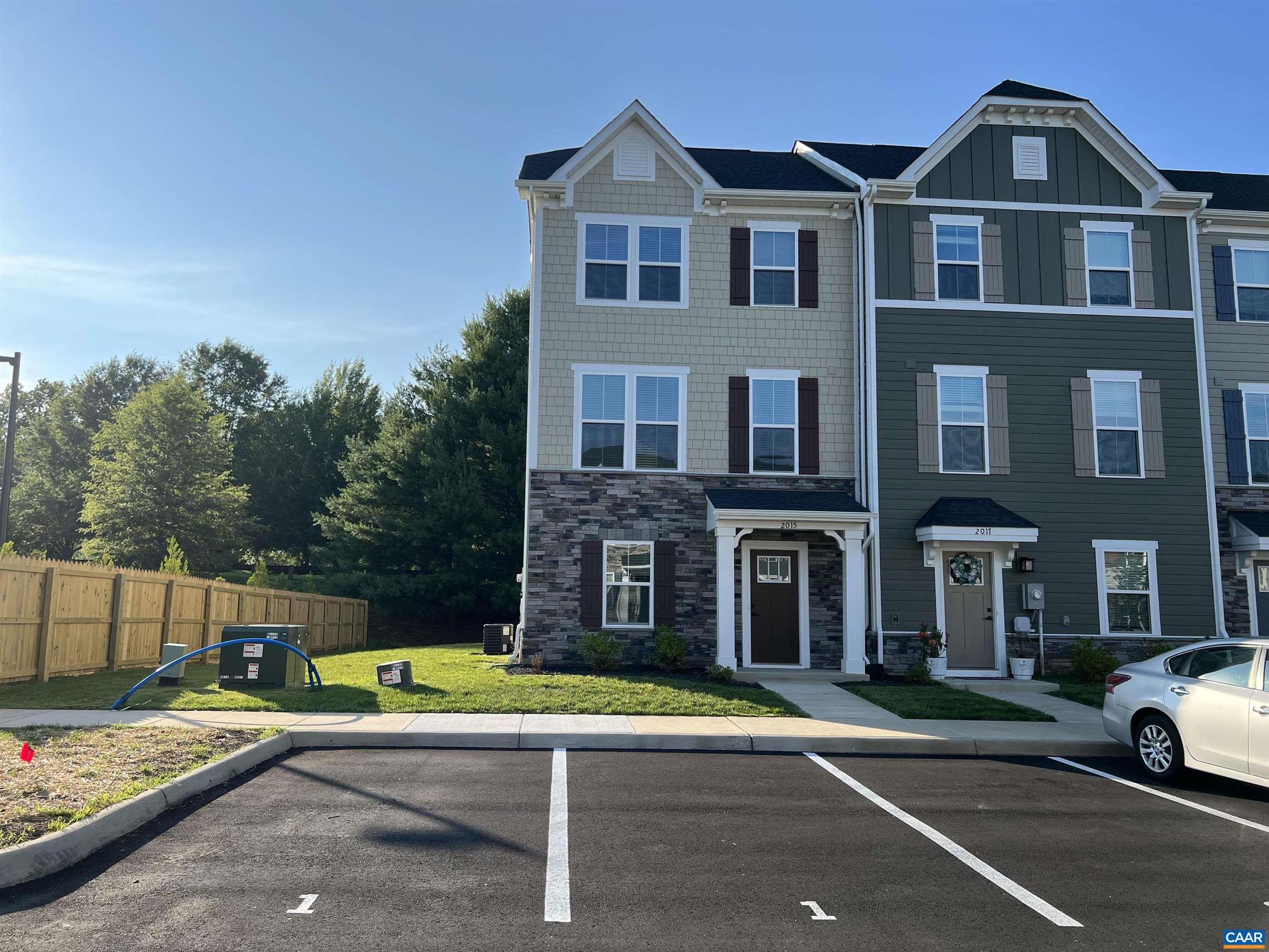 FOREST LAKES - Residential Lease