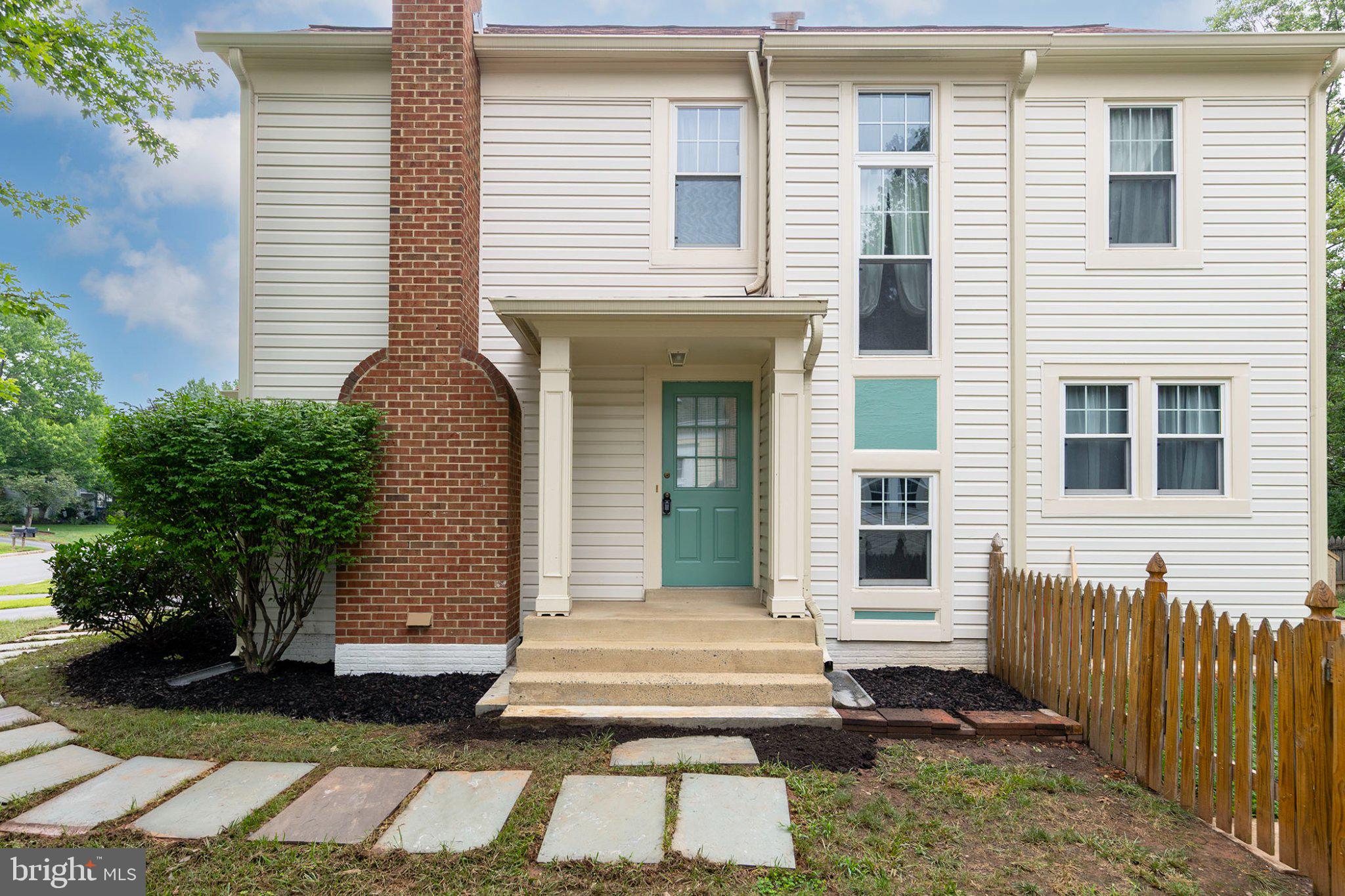 10 FENTON WOOD DRIVE
