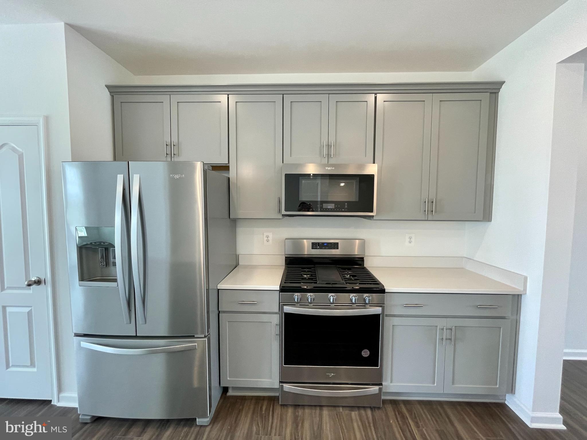 HUNTFIELD - Residential Lease