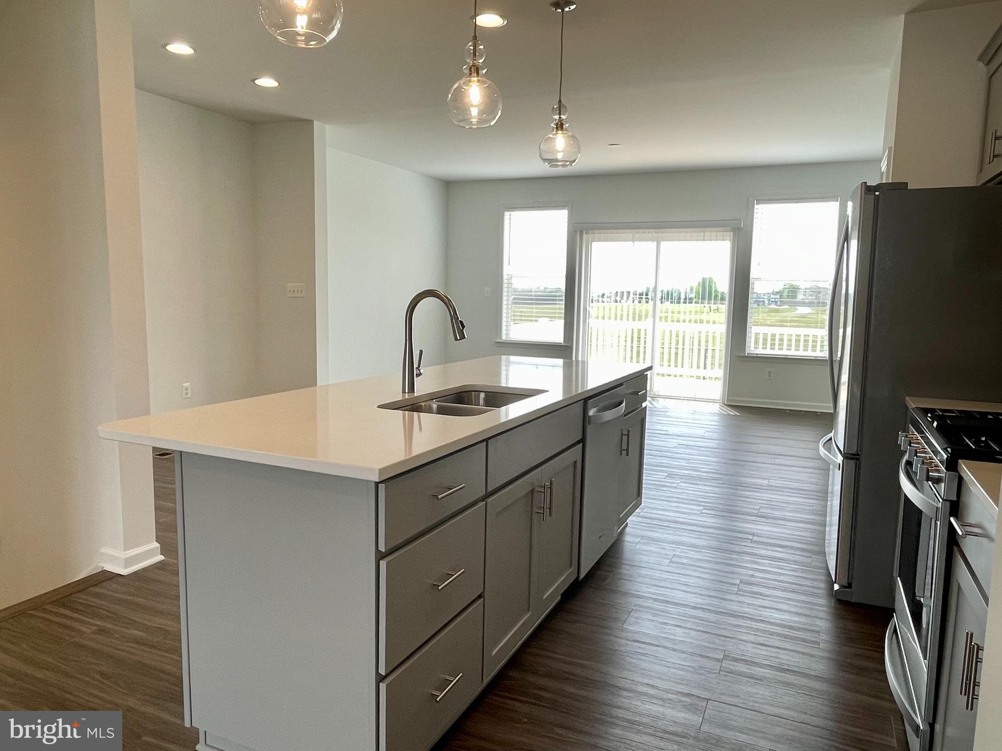 HUNTFIELD - Residential Lease