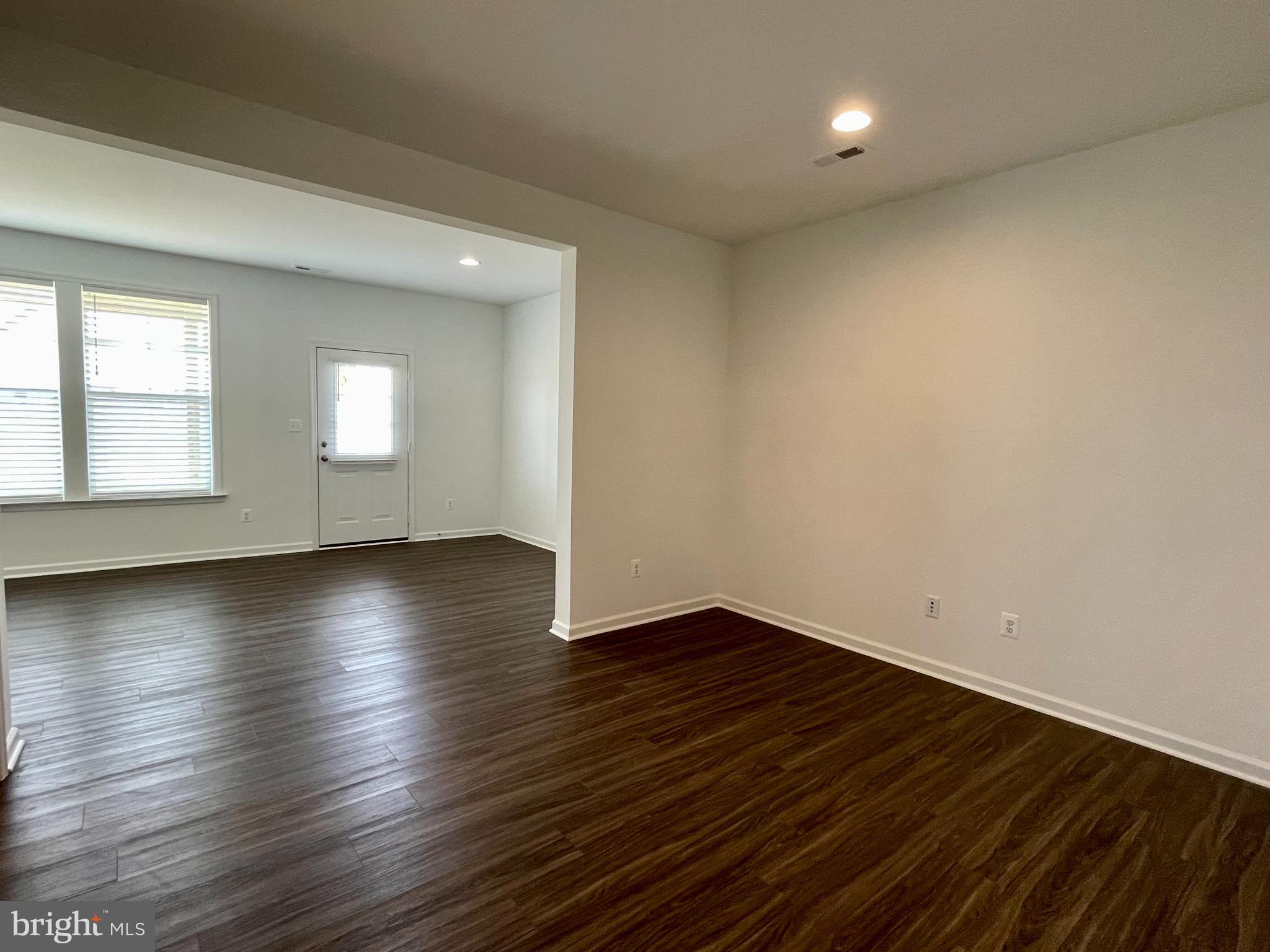 HUNTFIELD - Residential Lease