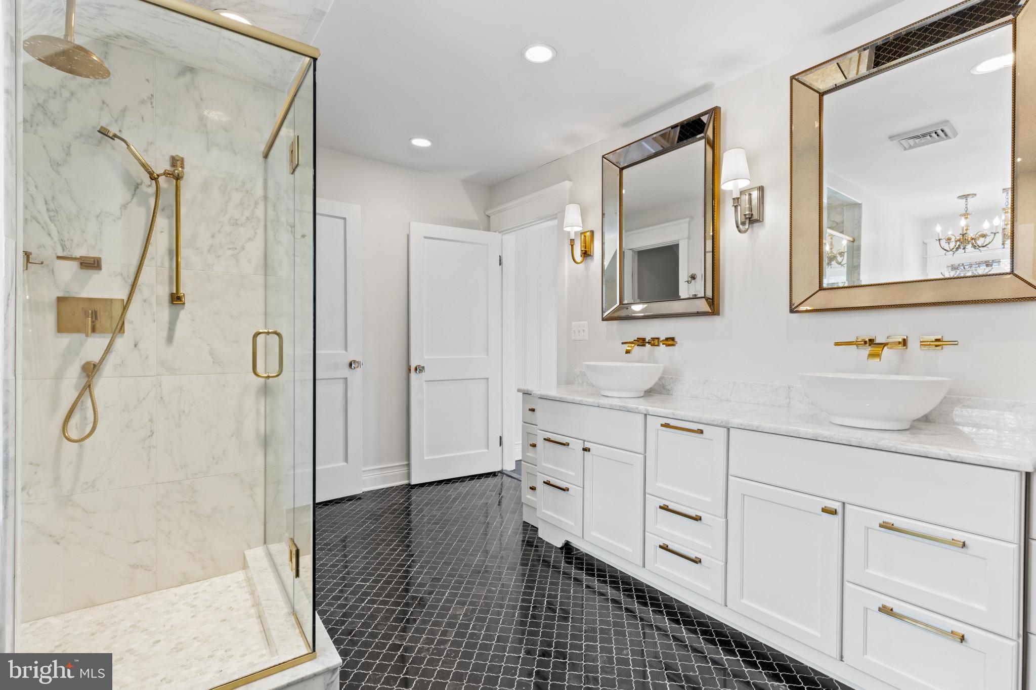 LINSTEAD ON THE SEVERN - Residential