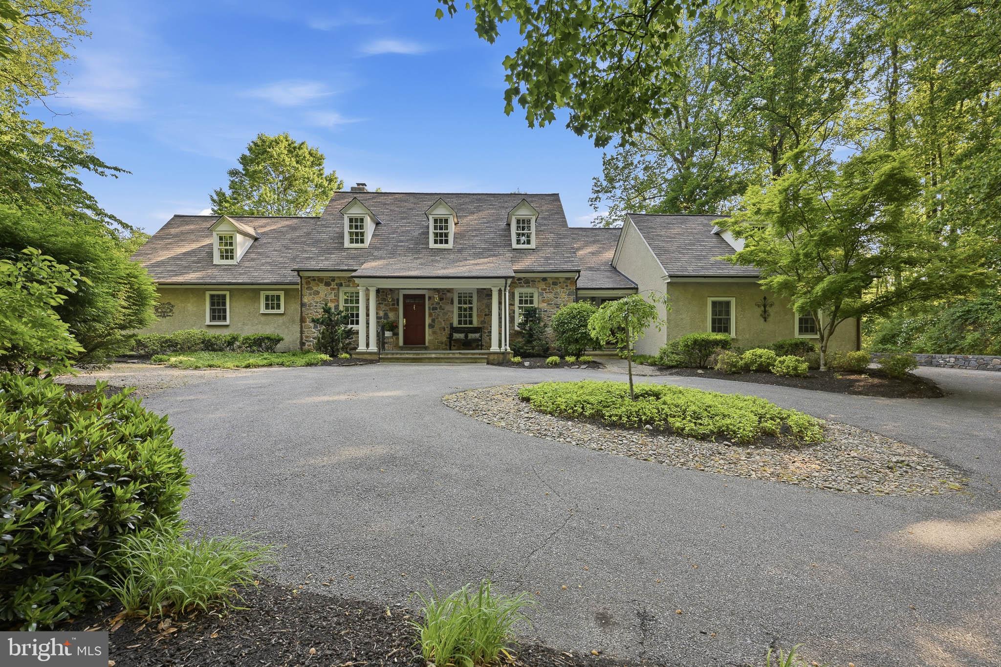 2 ROCKLAND RIDGE ROAD