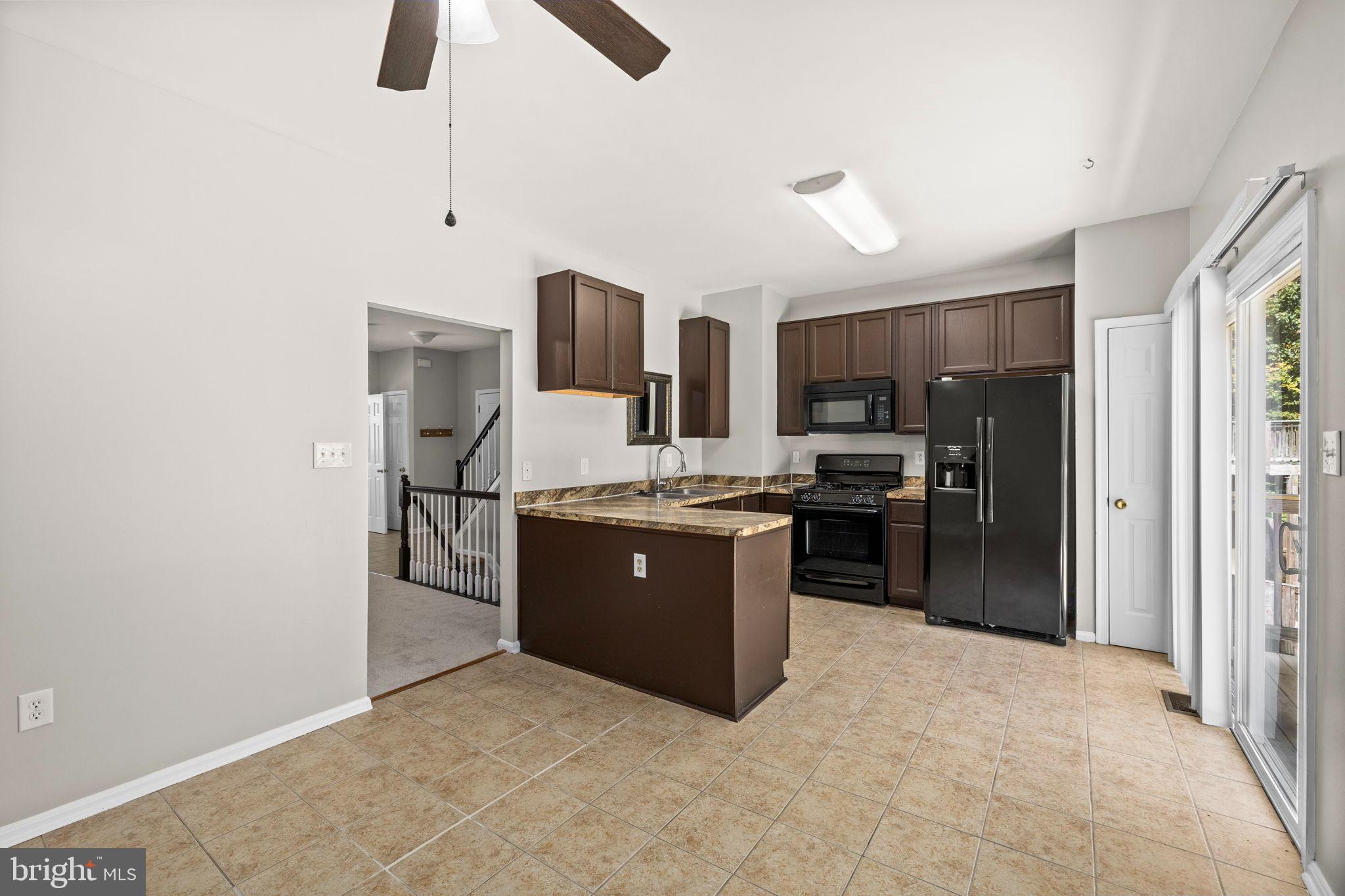 SOUTHLAKE AT MONTCLAIR - Residential