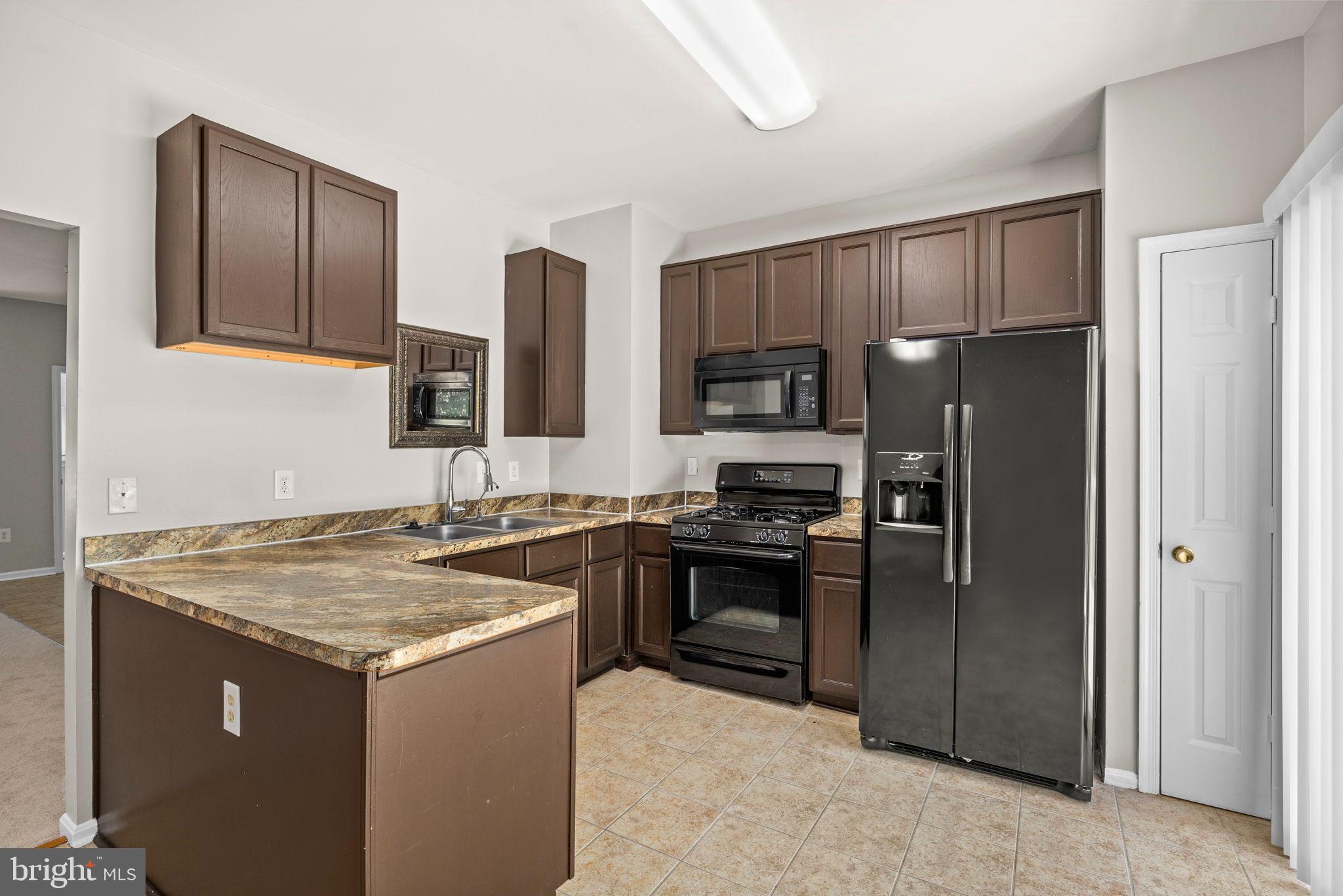 SOUTHLAKE AT MONTCLAIR - Residential