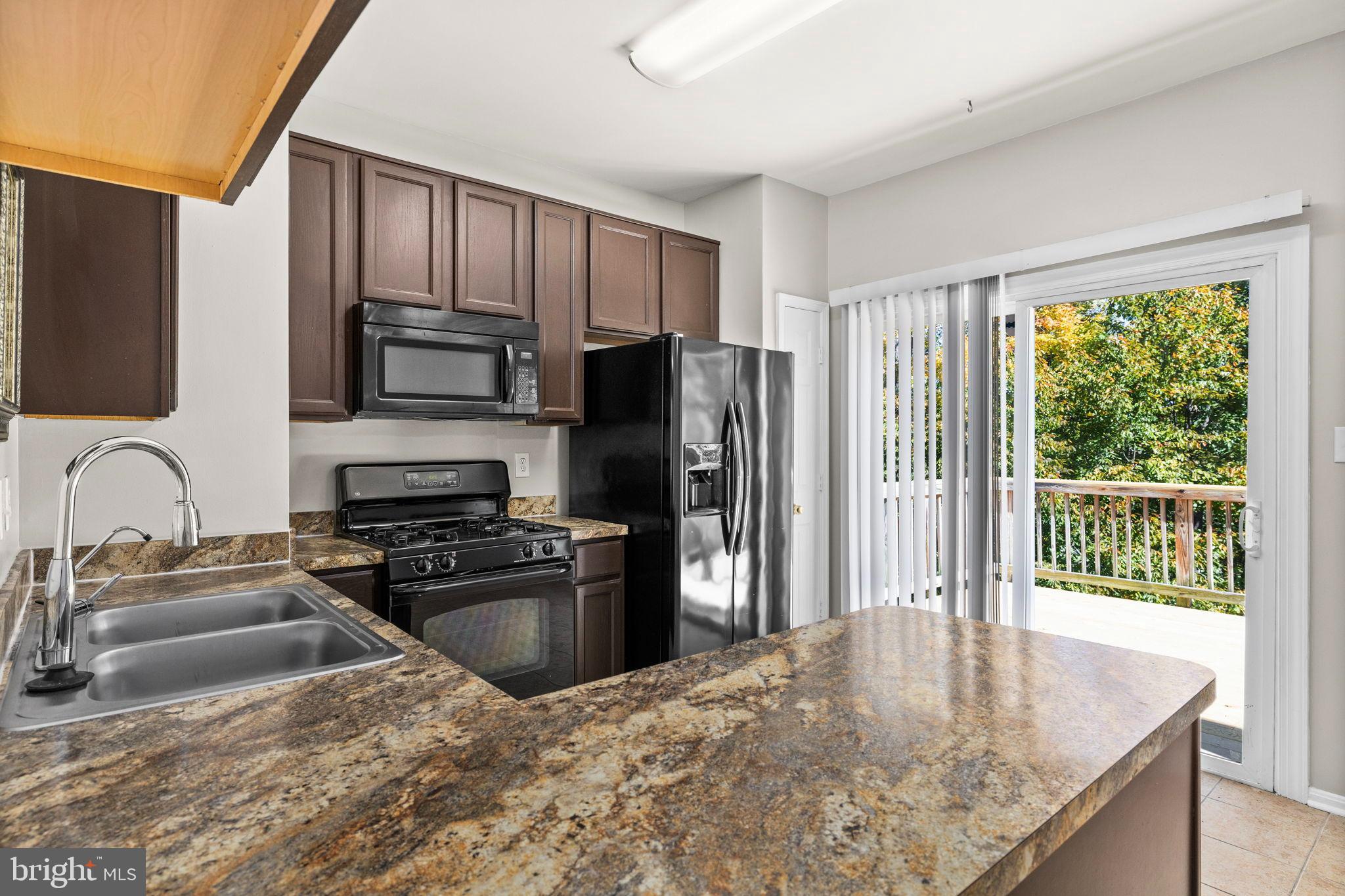 SOUTHLAKE AT MONTCLAIR - Residential