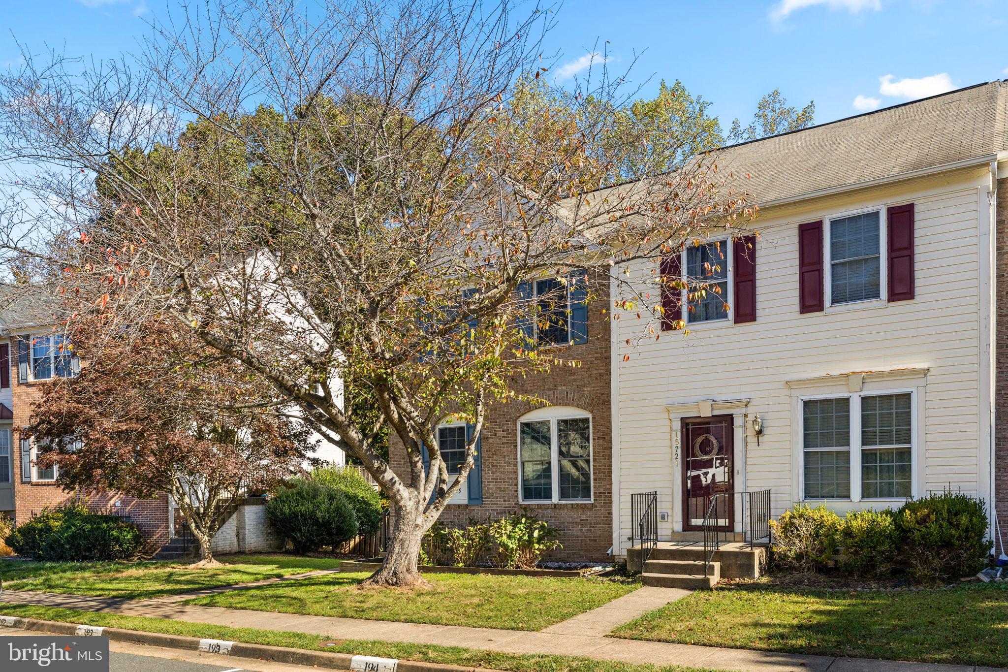 15719 LANSDALE PLACE