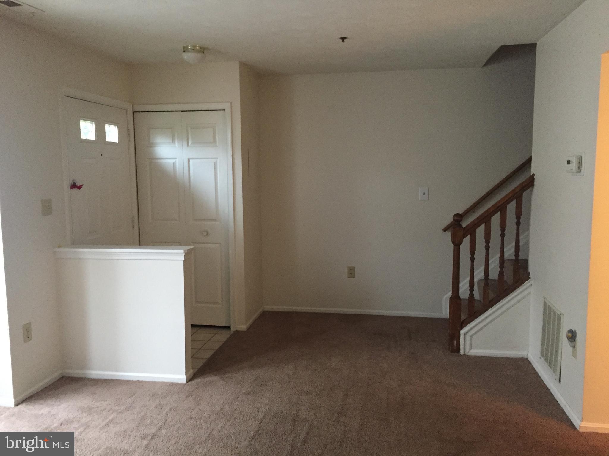 WESTBURY - Residential