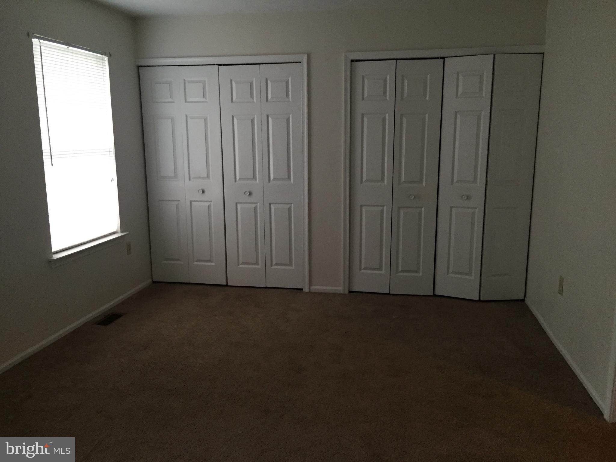 WESTBURY - Residential