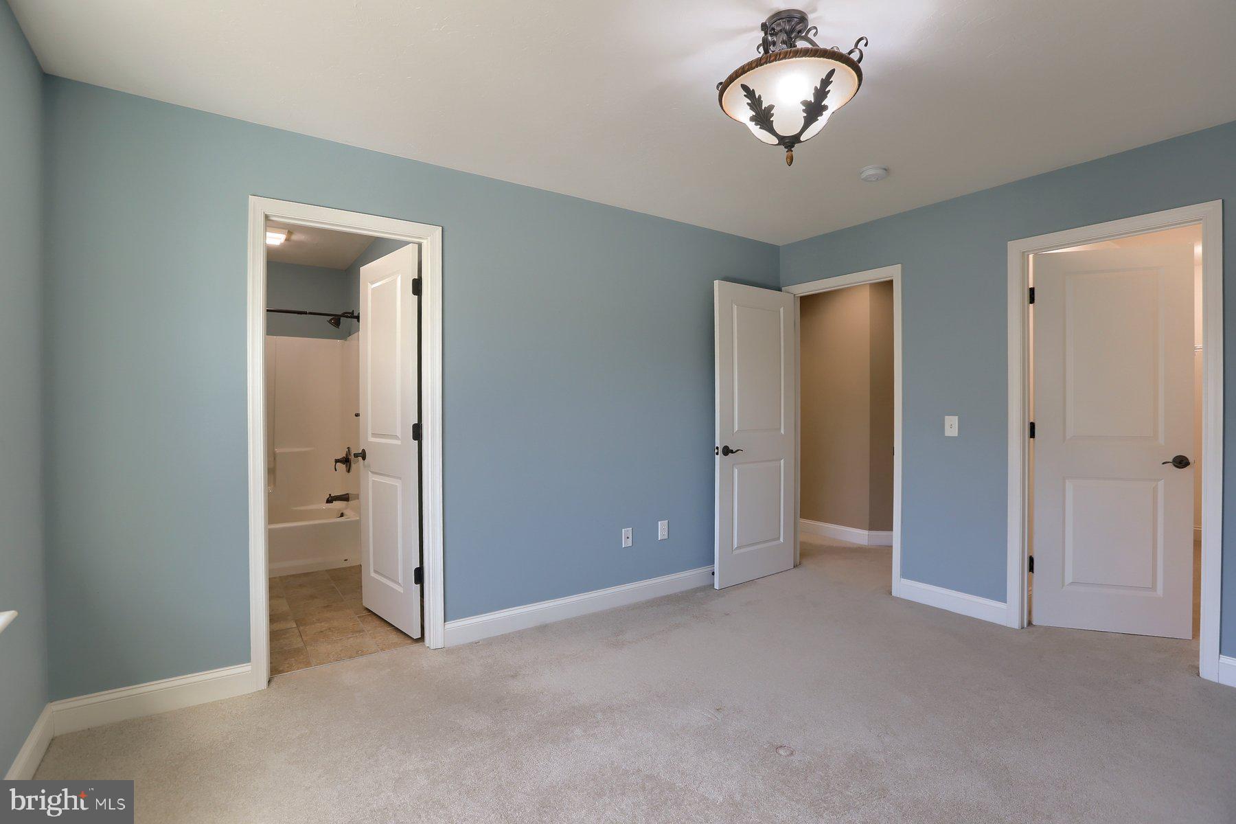 OLD IRON ESTATES - Residential