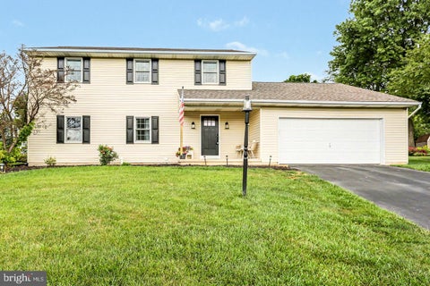 Homes For Sale - 401 Greenfield Drive<br/> Lebanon County, LEBANON, PA 17042