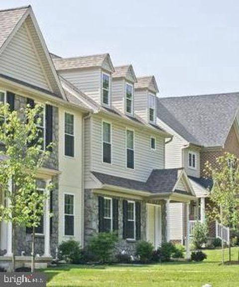 221 BETHEL DRIVE LANCASTER PA 17601