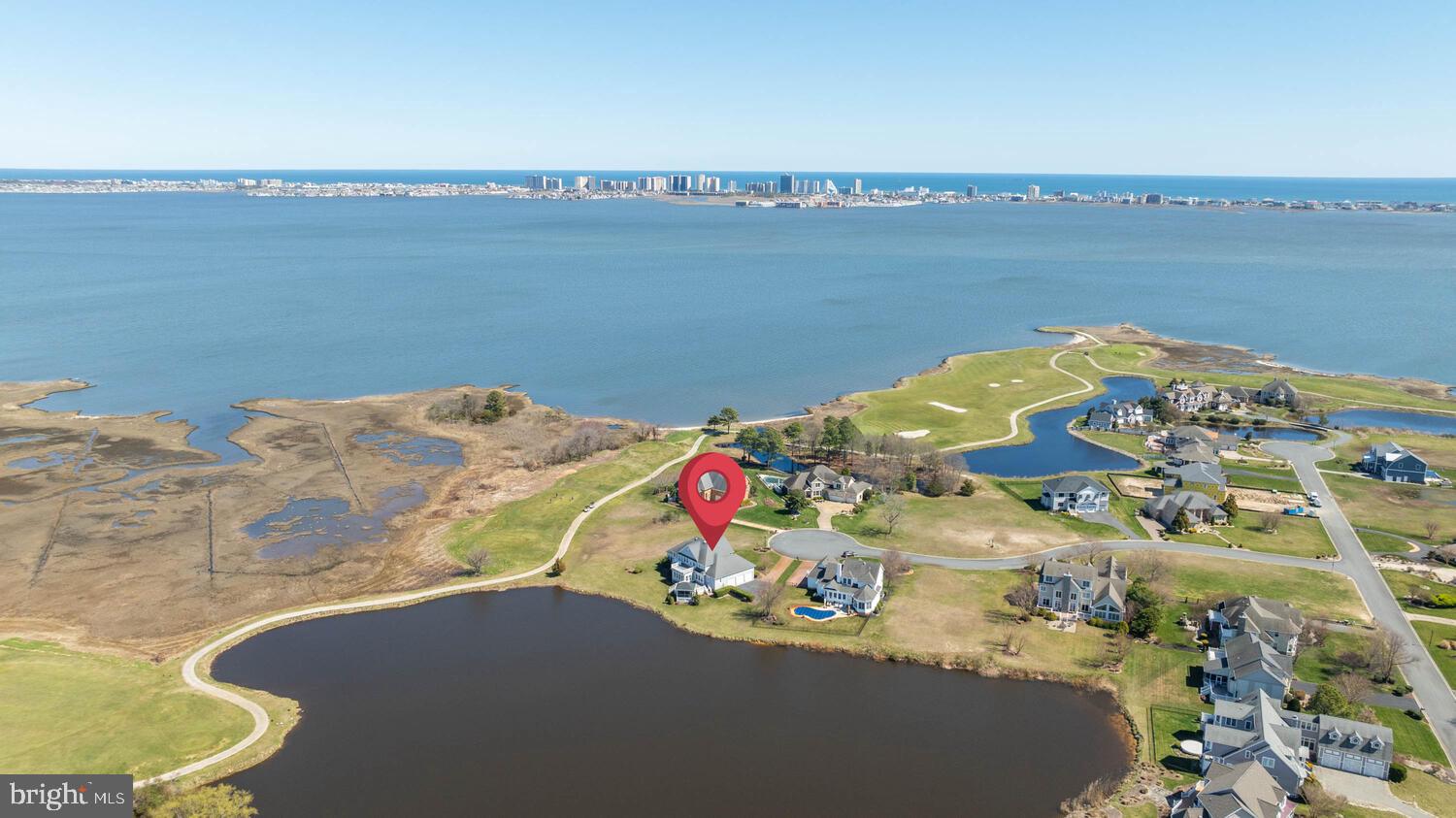 LIGHTHOUSE SOUND - Residential