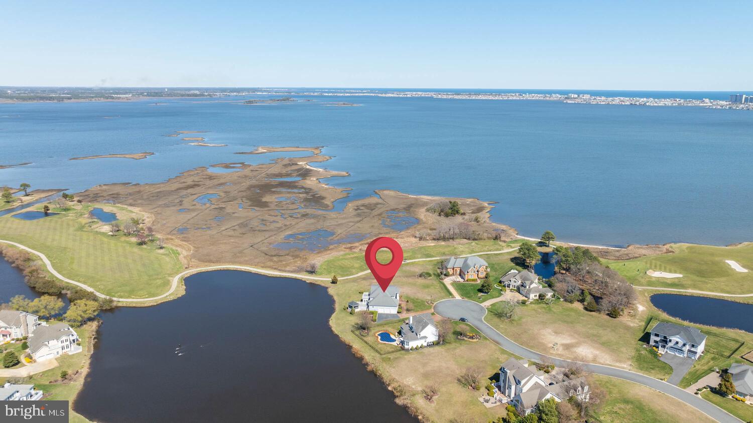 LIGHTHOUSE SOUND - Residential