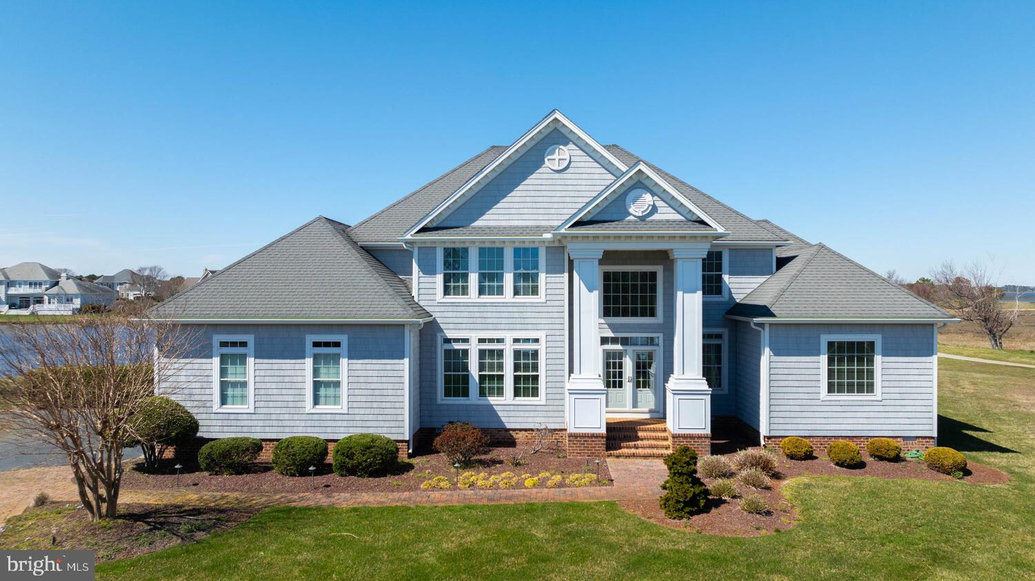 LIGHTHOUSE SOUND - Residential