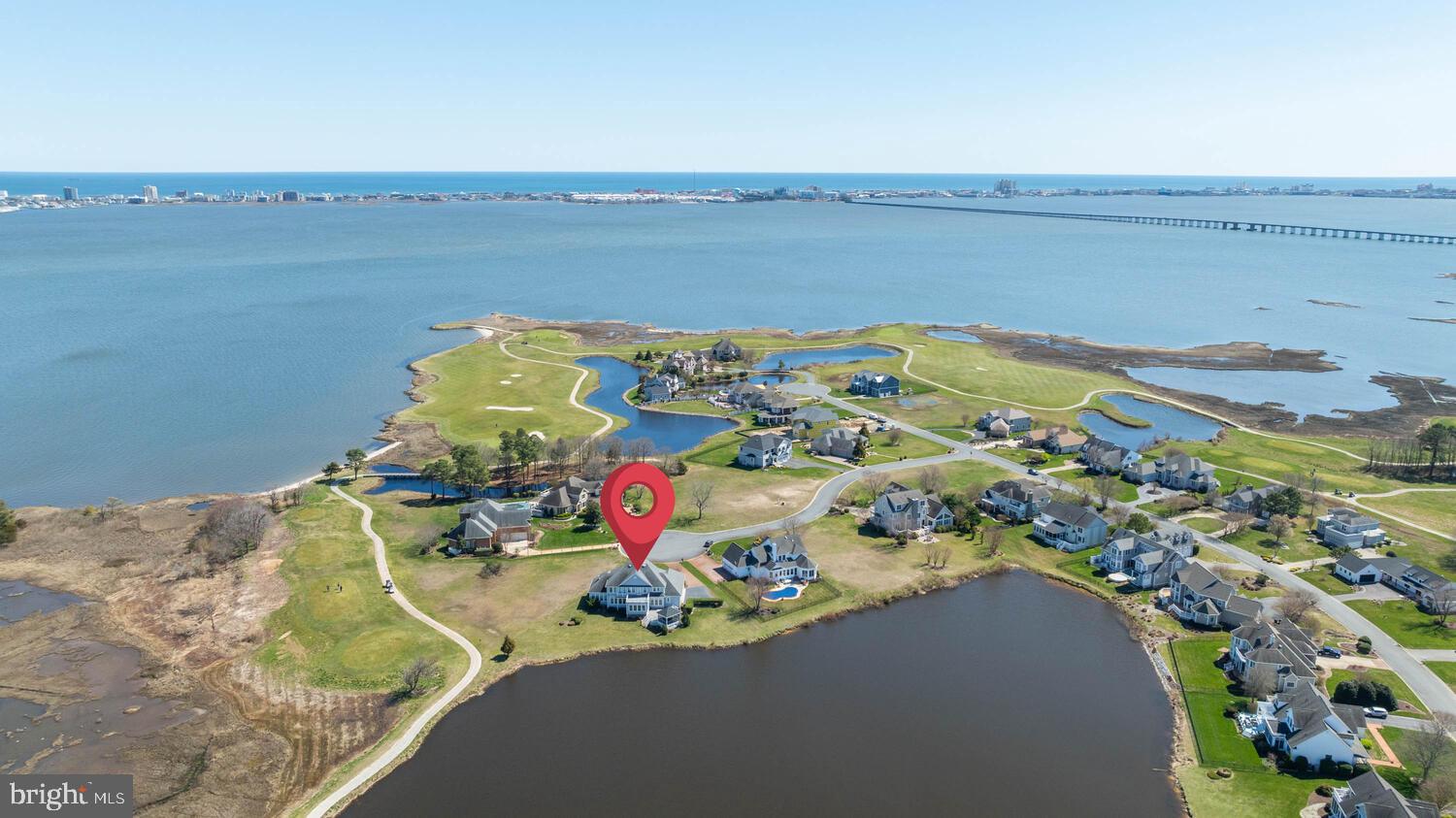 LIGHTHOUSE SOUND - Residential