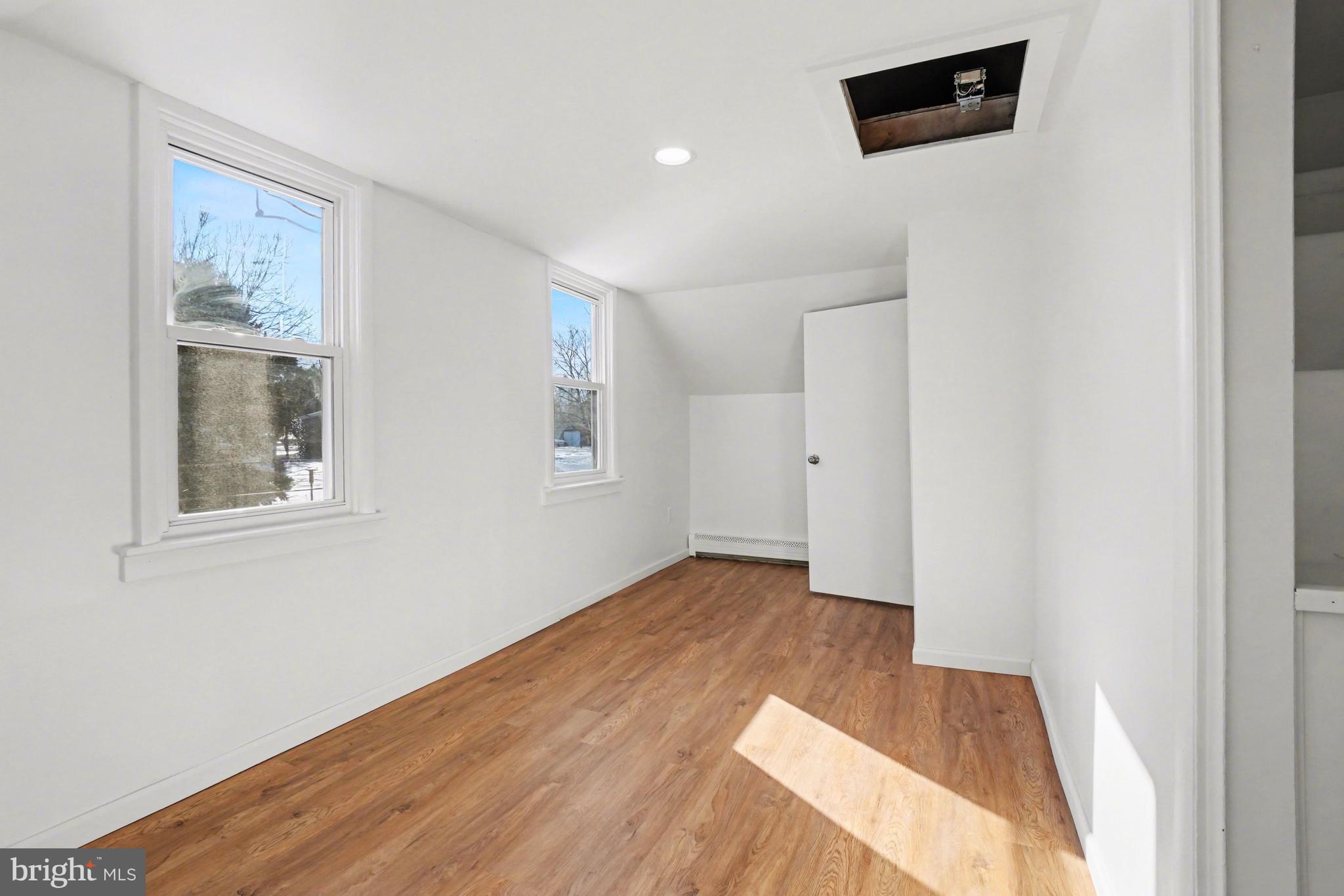 LICKDALE AREA - Residential