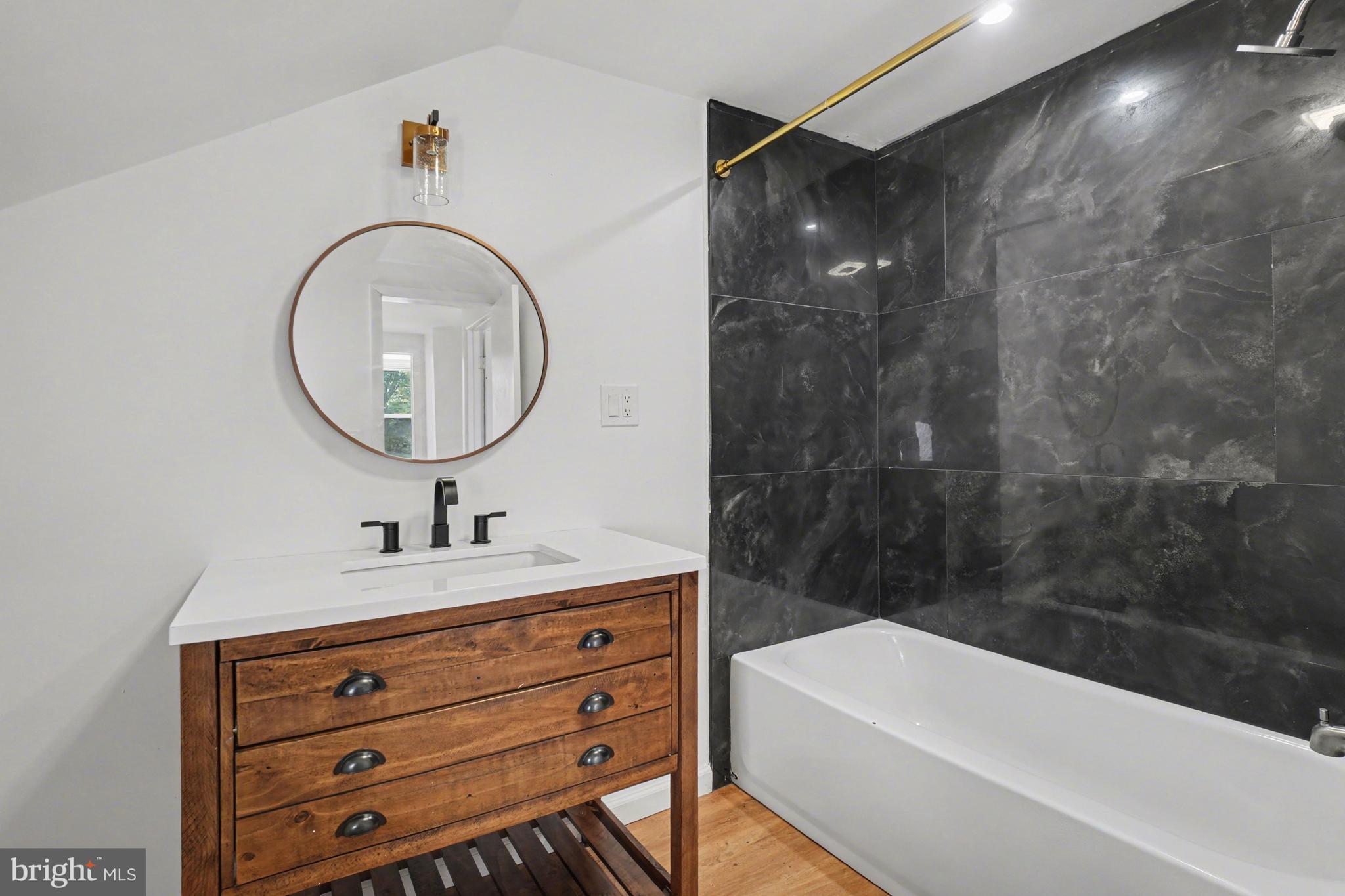 LICKDALE AREA - Residential