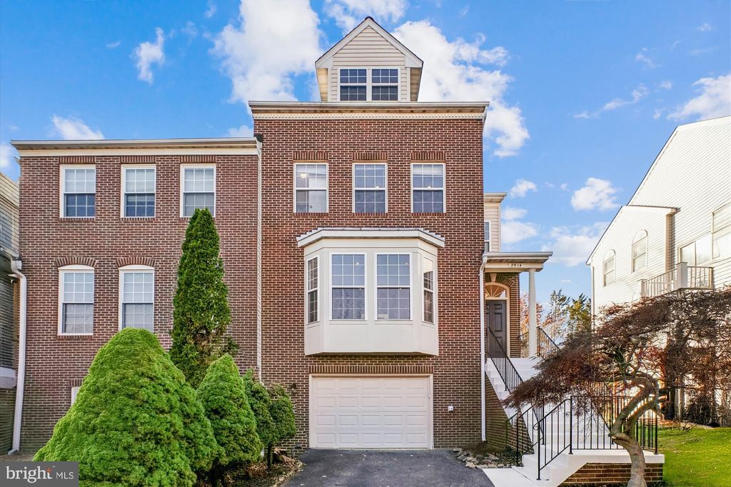 Photo of 2914 Mainstone Drive, FAIRFAX, VA 22031 (MLS # VAFX2278446)