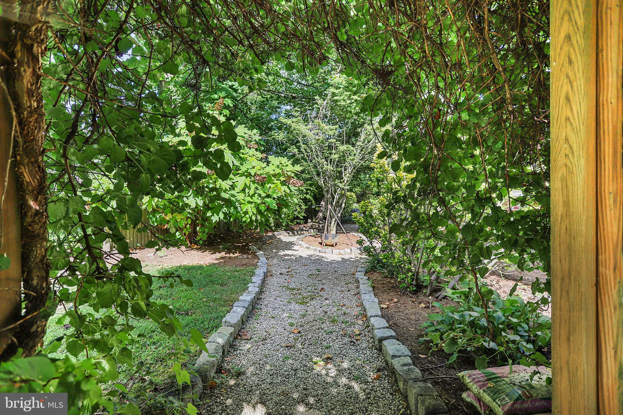 Wallingford, Pennsylvania 19086, United States, 3 Bedrooms Bedrooms, ,2 BathroomsBathrooms,Residential,Pending,203679