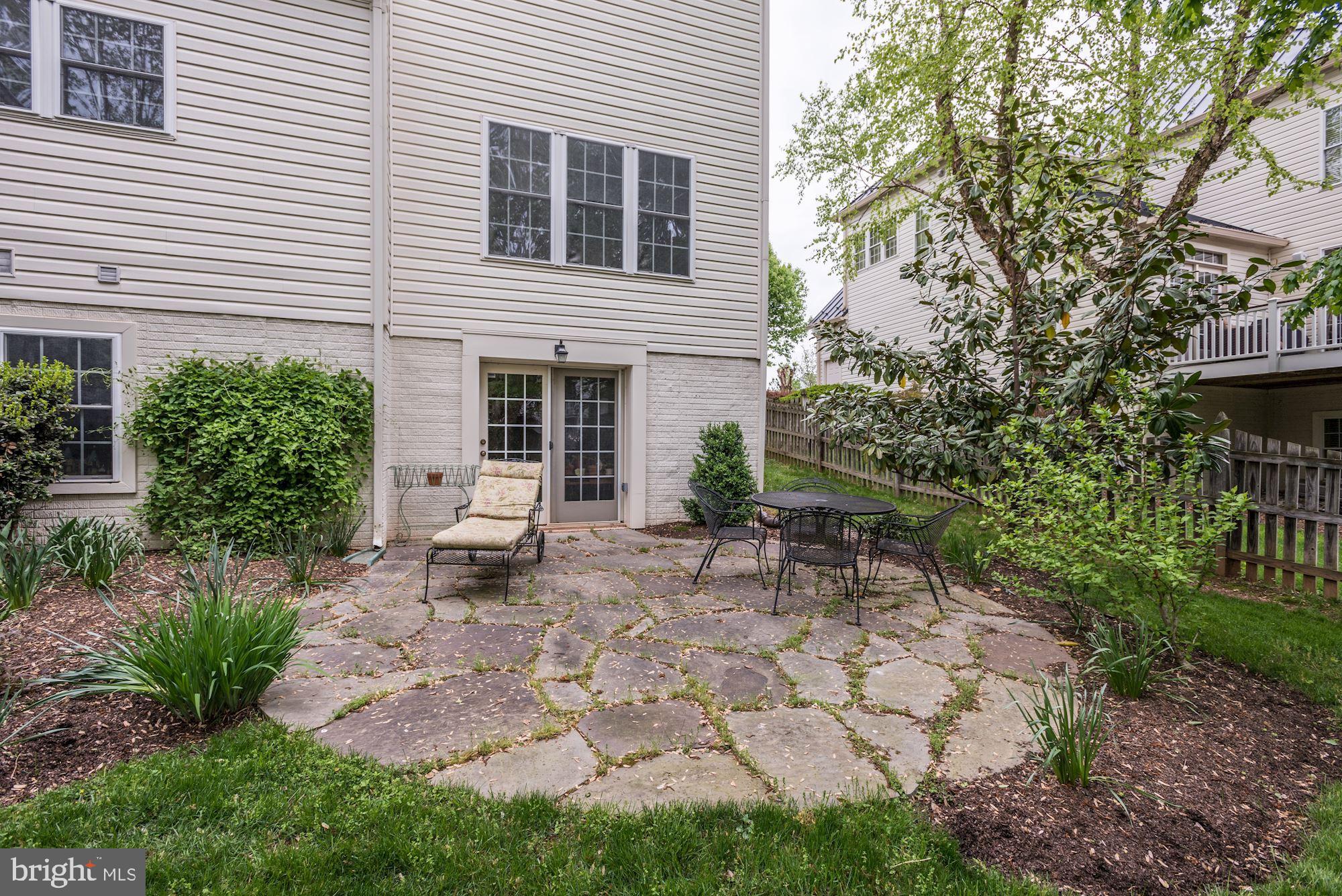 WOODLEA MANOR - Residential