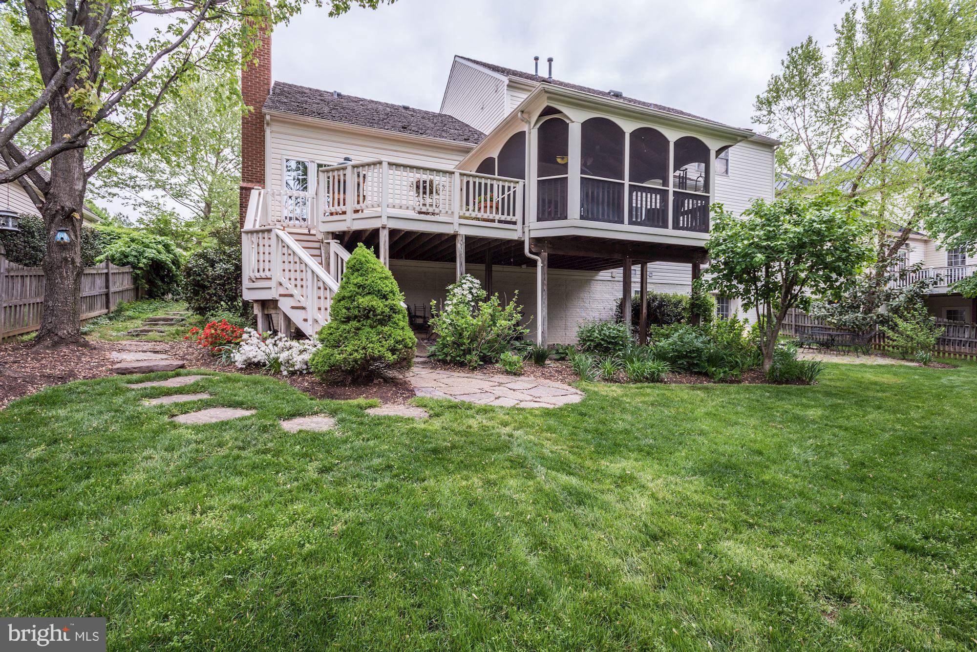 WOODLEA MANOR - Residential