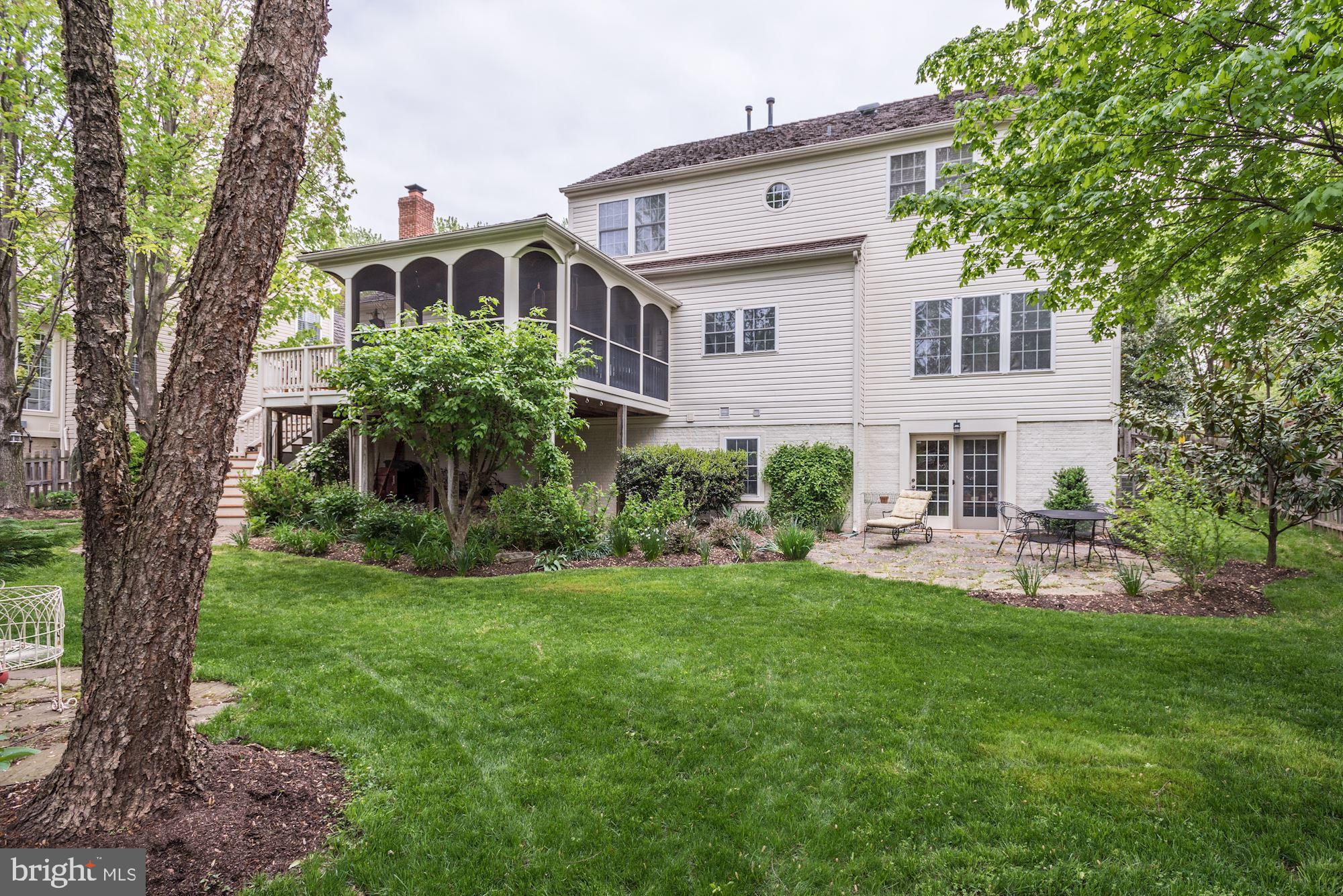 WOODLEA MANOR - Residential