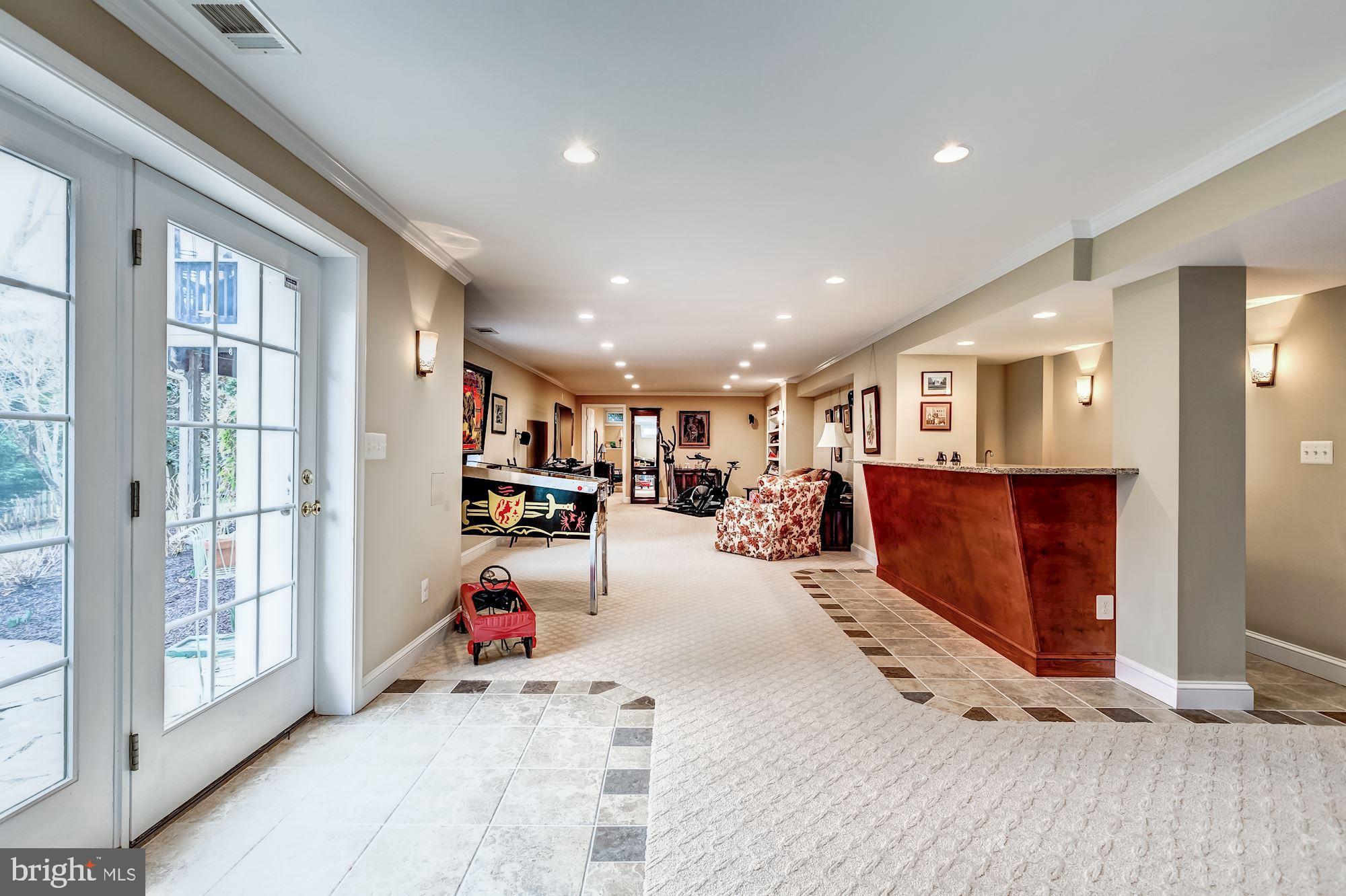 WOODLEA MANOR - Residential