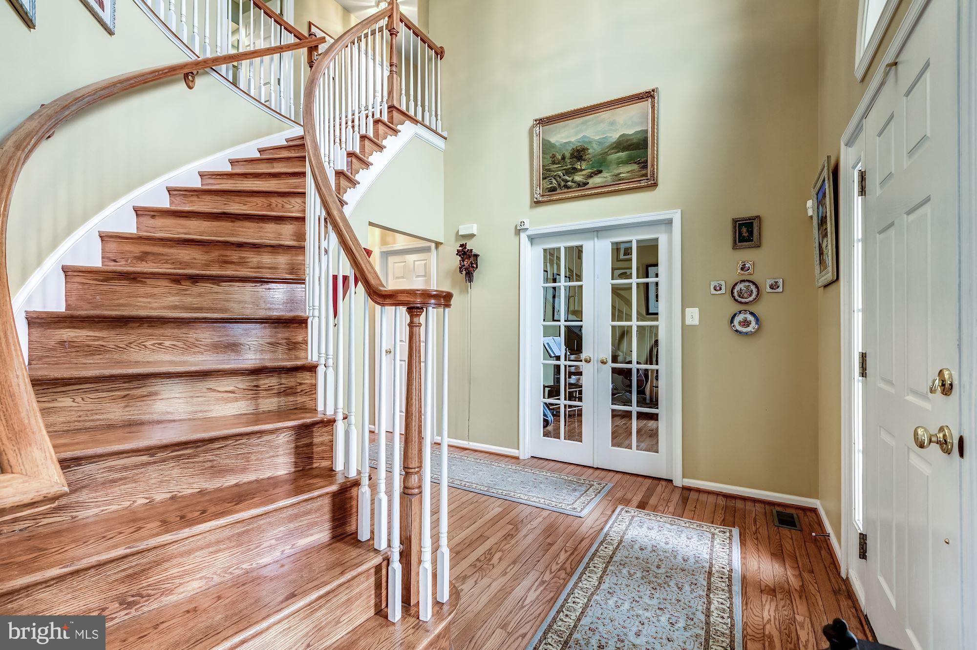 WOODLEA MANOR - Residential