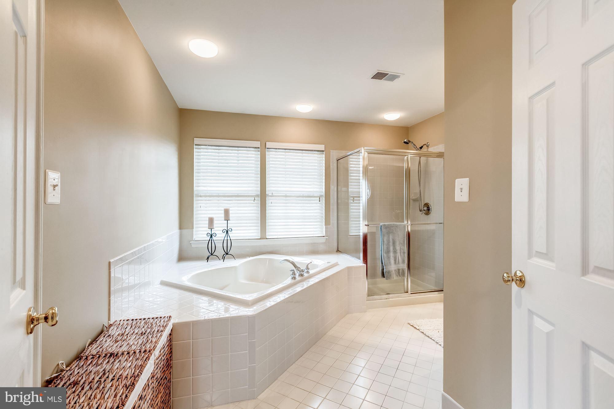 WOODLEA MANOR - Residential