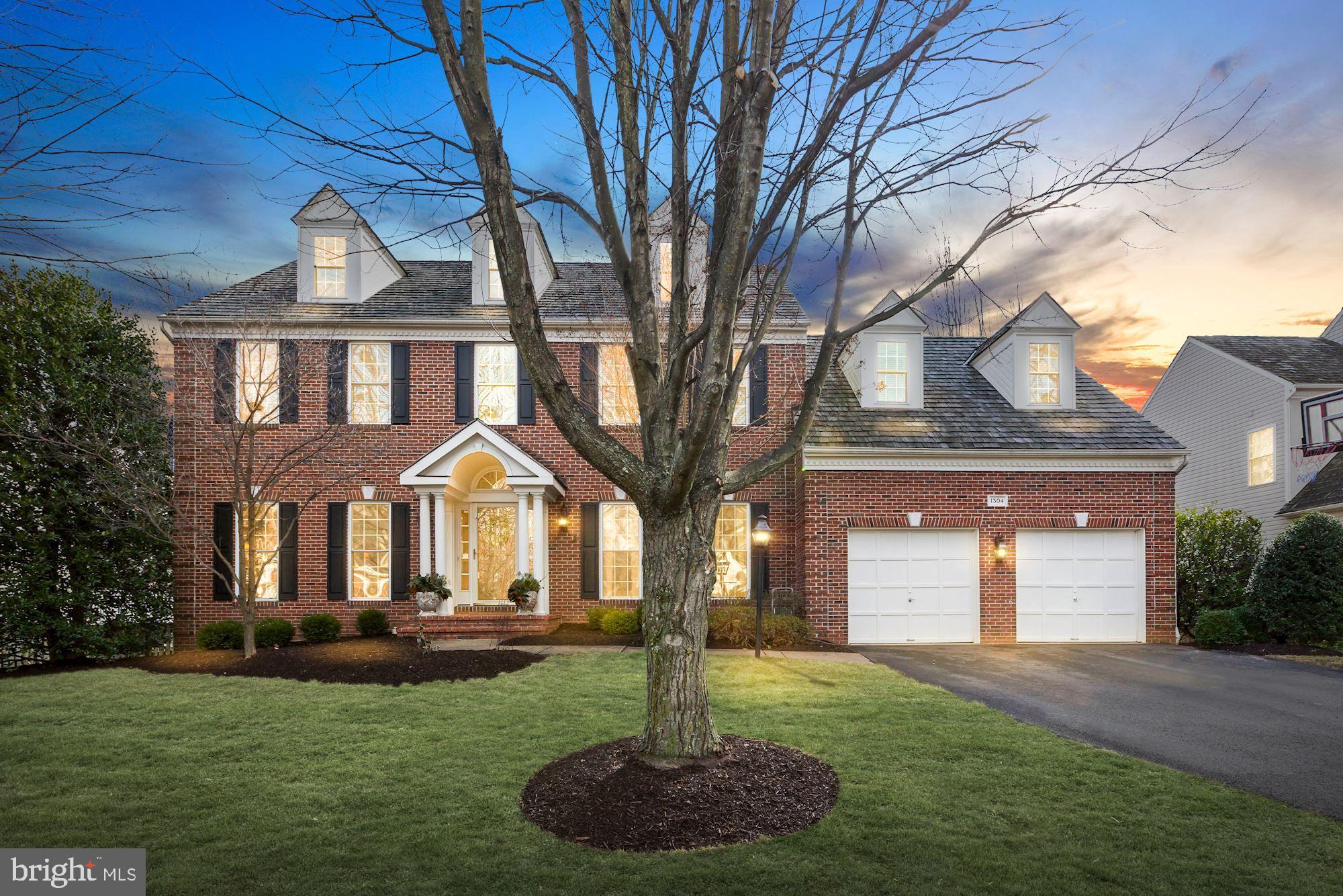 WOODLEA MANOR - Residential