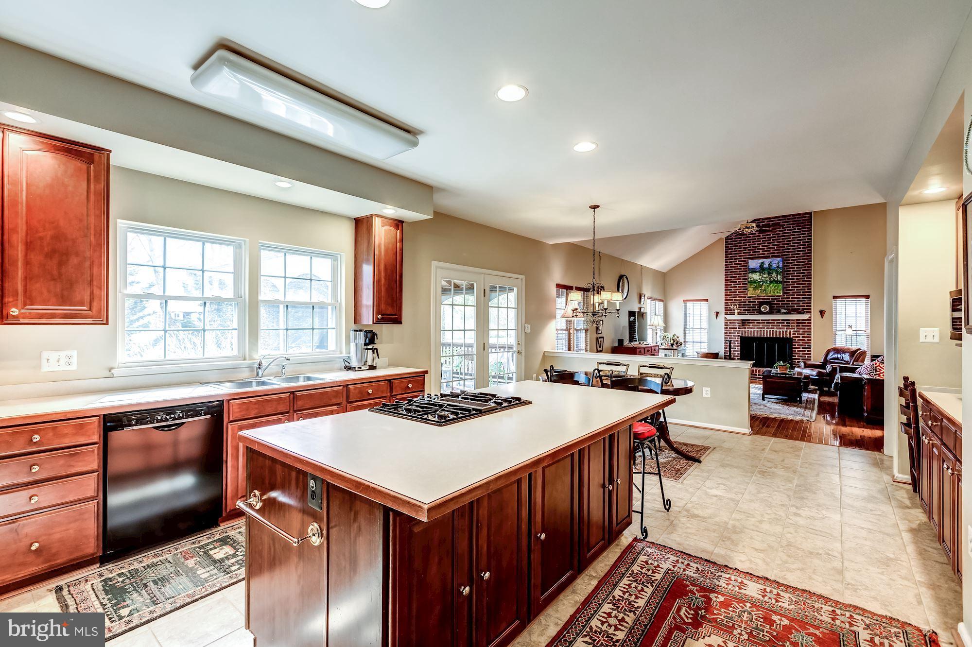 WOODLEA MANOR - Residential