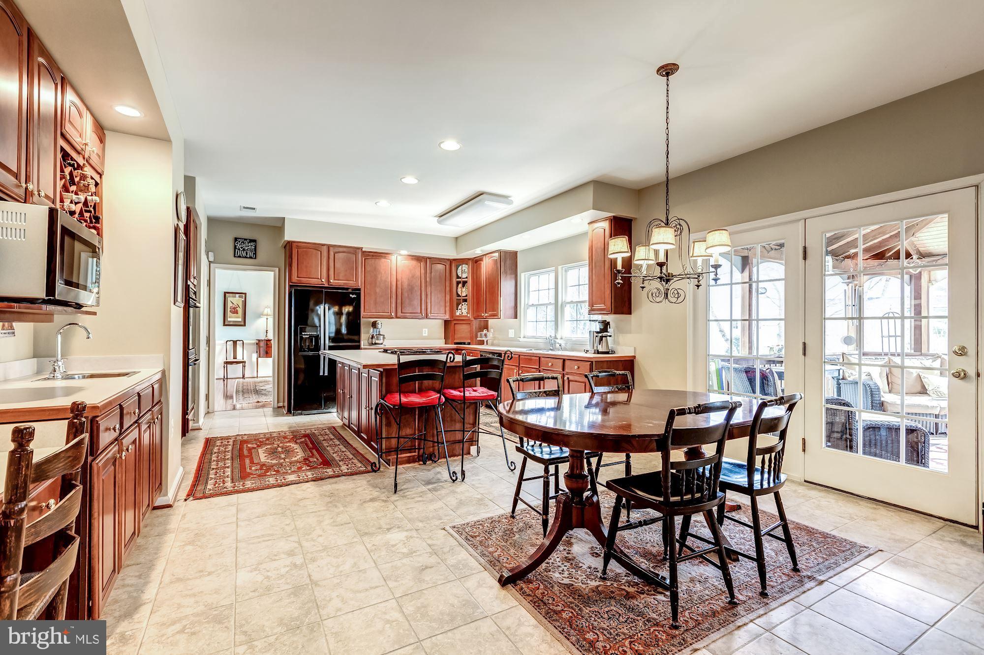 WOODLEA MANOR - Residential