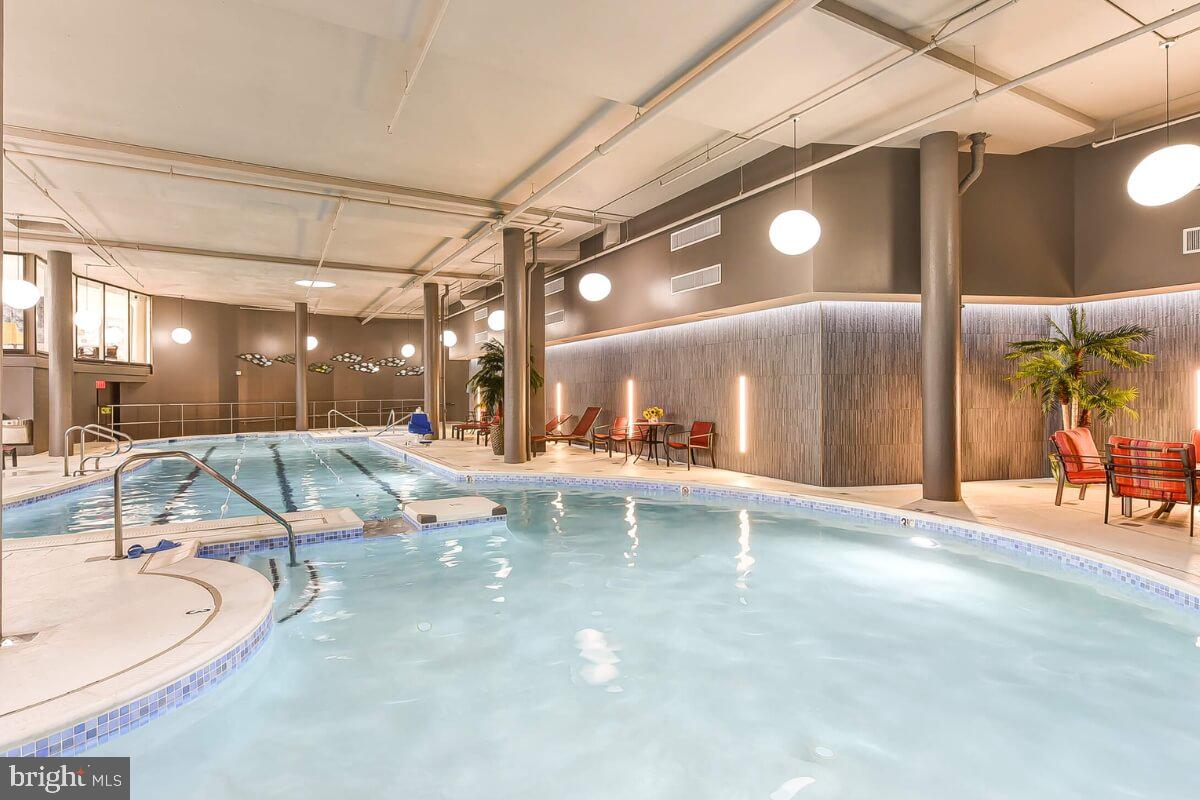 ROTONDA - Residential Lease