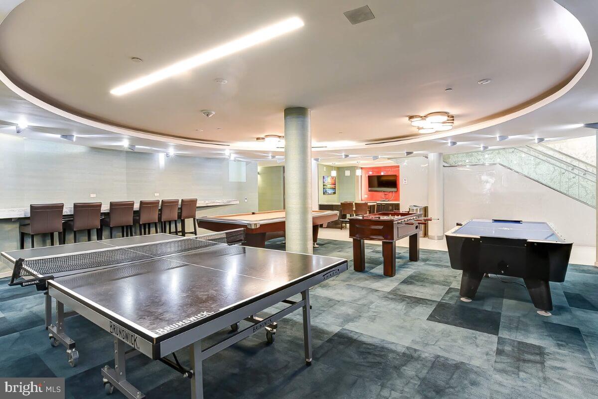 ROTONDA - Residential Lease