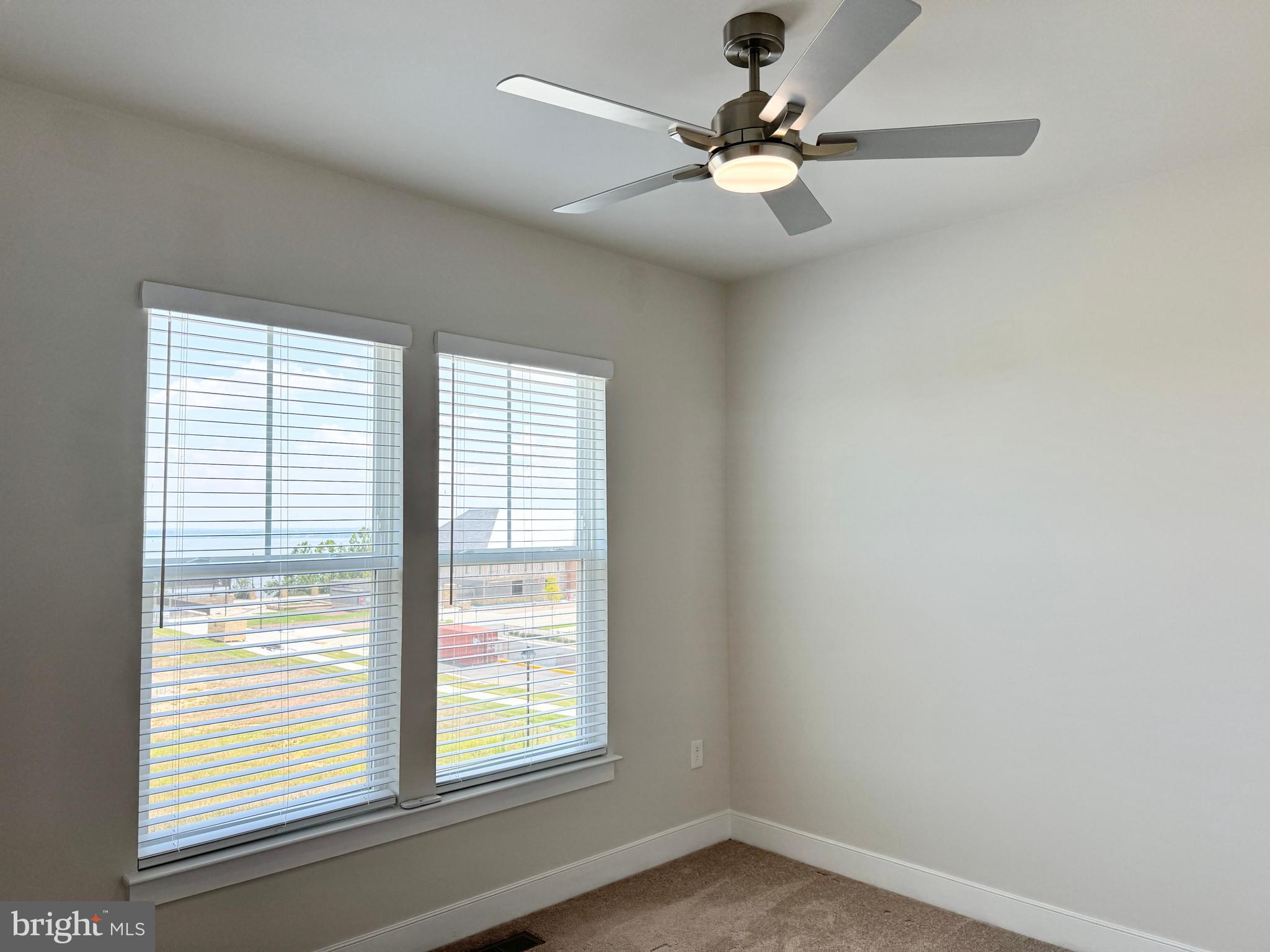 POTOMAC SHORES - Residential Lease