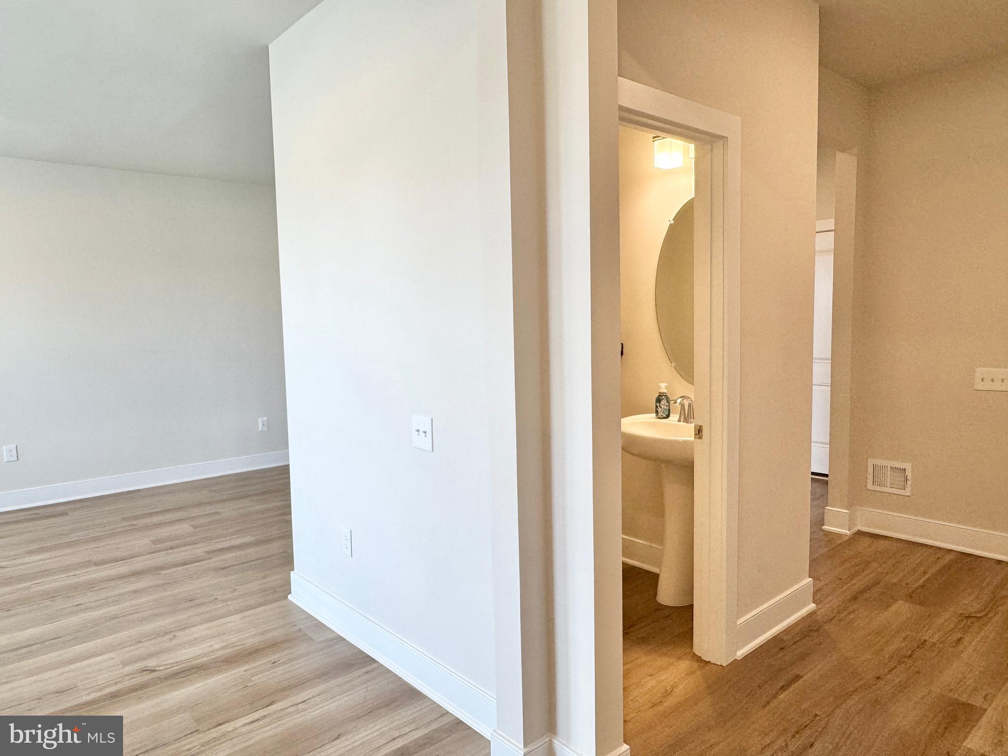 POTOMAC SHORES - Residential Lease