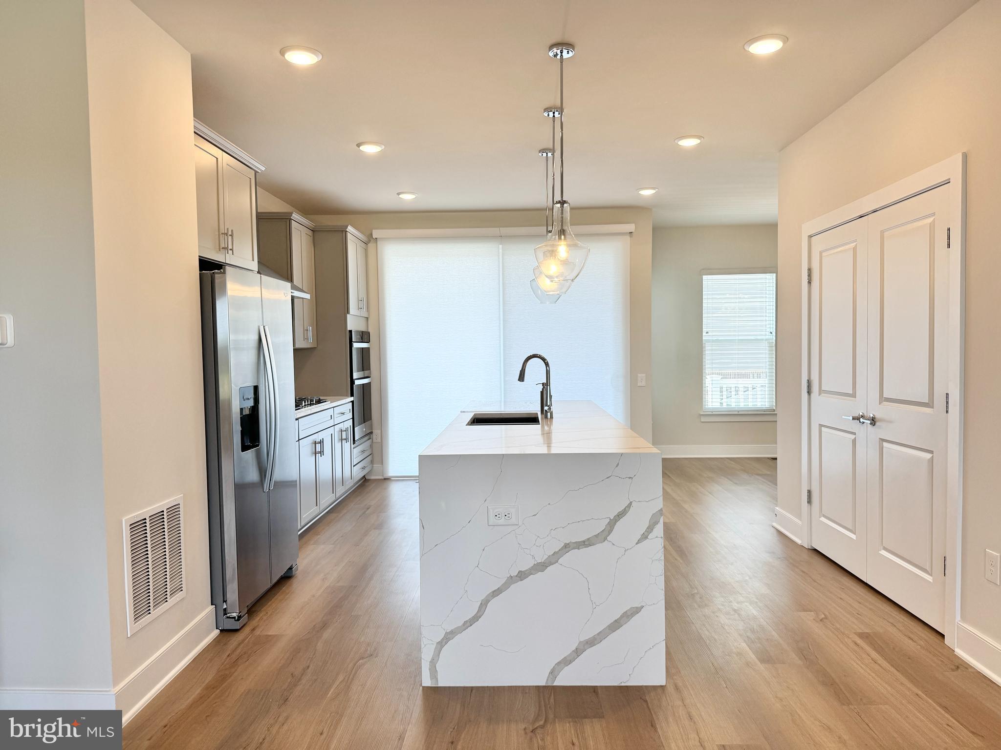 POTOMAC SHORES - Residential Lease