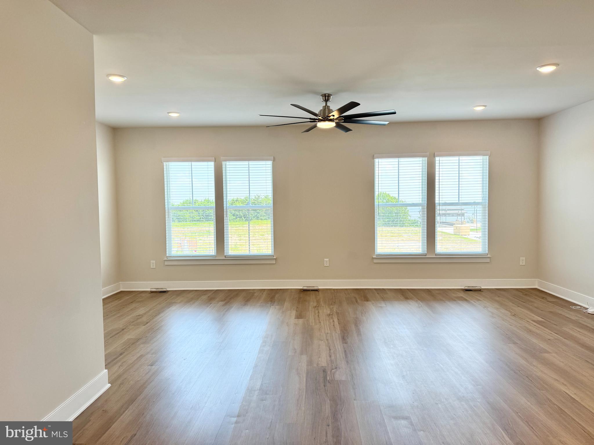 POTOMAC SHORES - Residential Lease