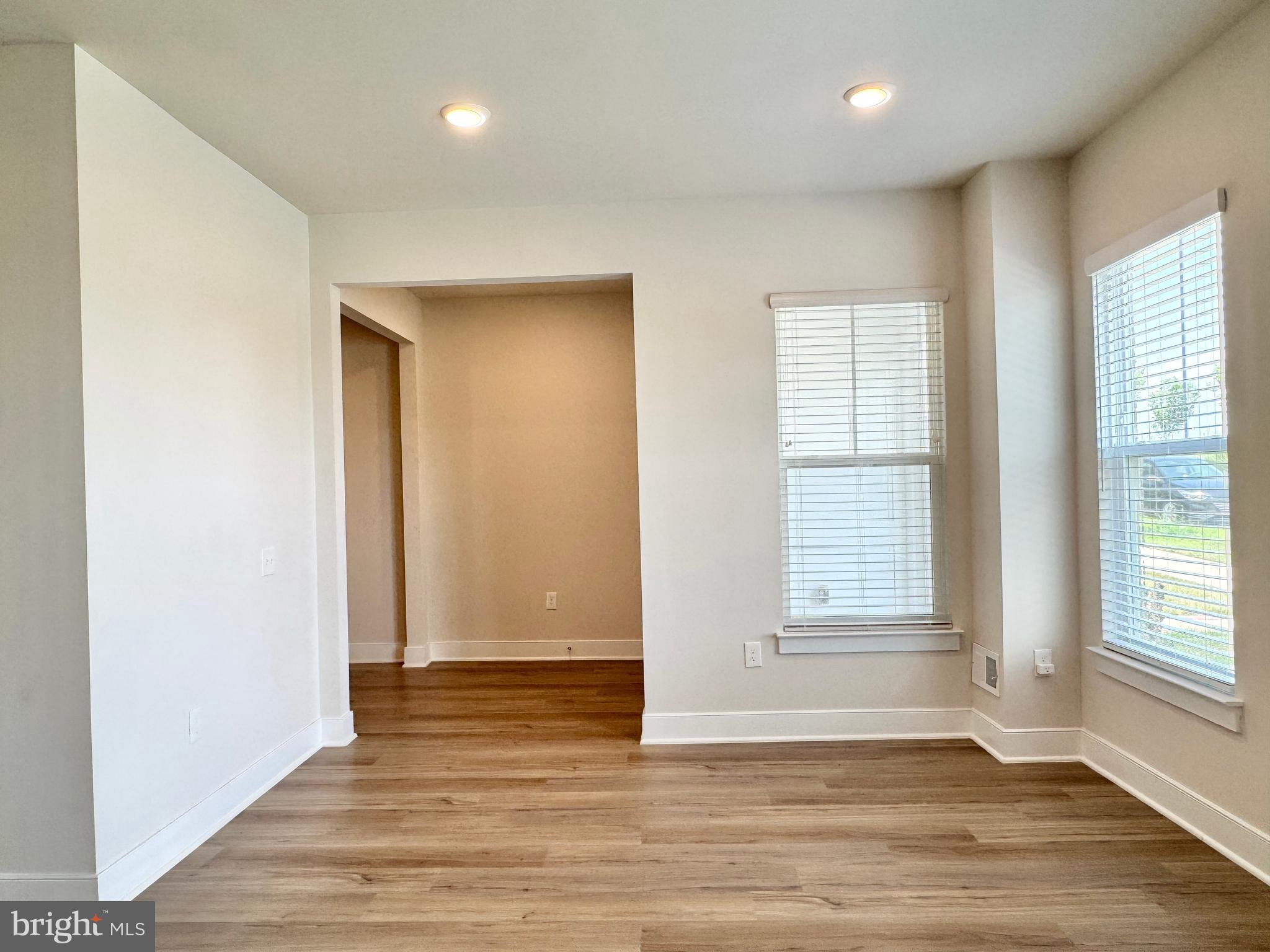 POTOMAC SHORES - Residential Lease