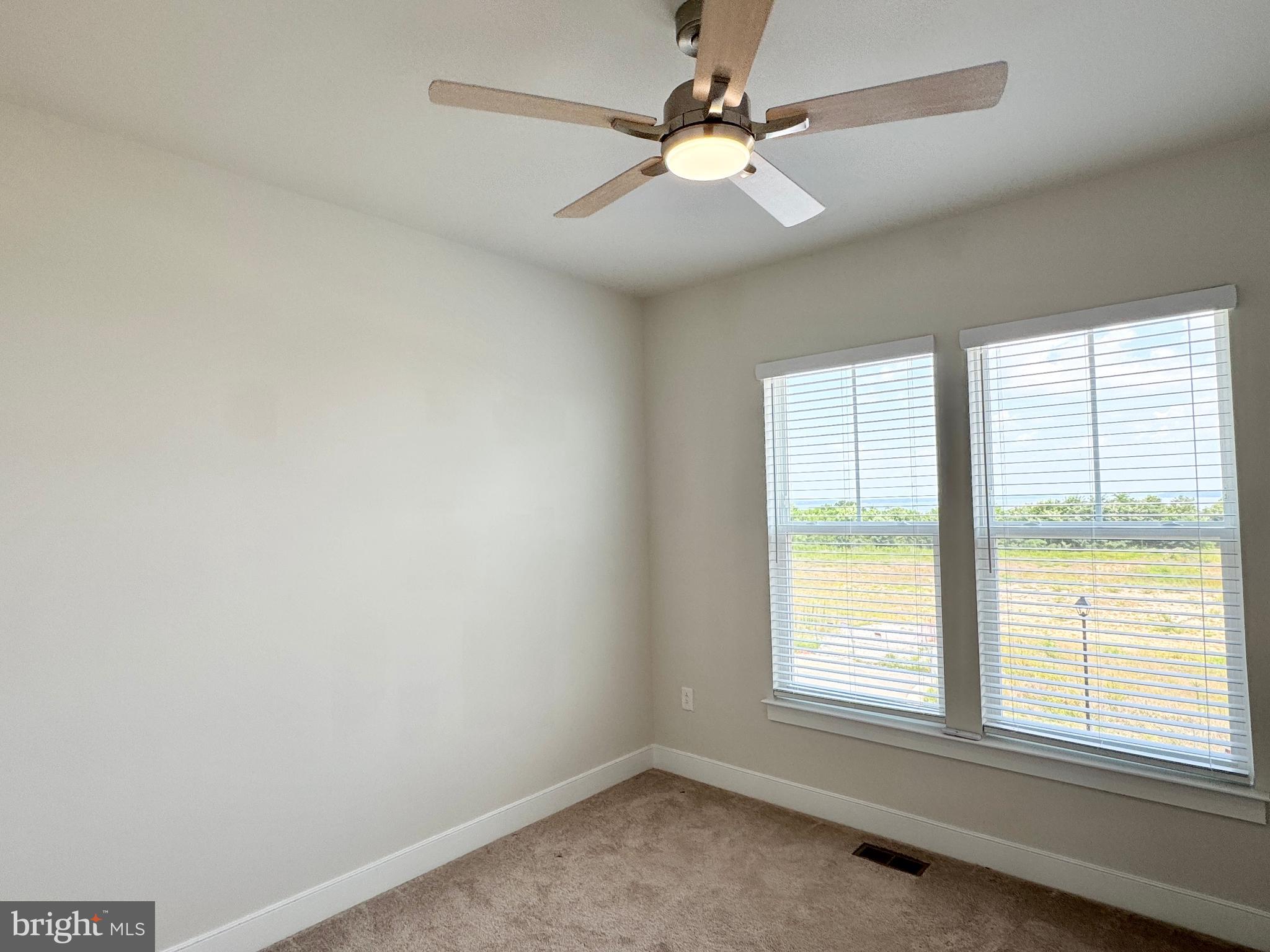 POTOMAC SHORES - Residential Lease