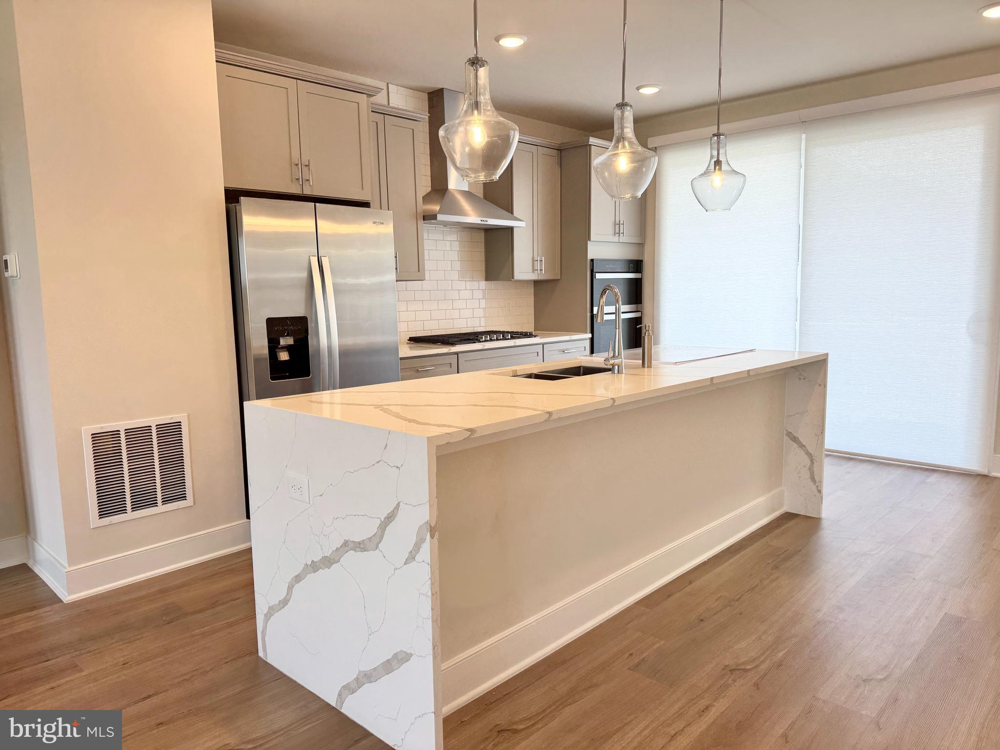 POTOMAC SHORES - Residential Lease