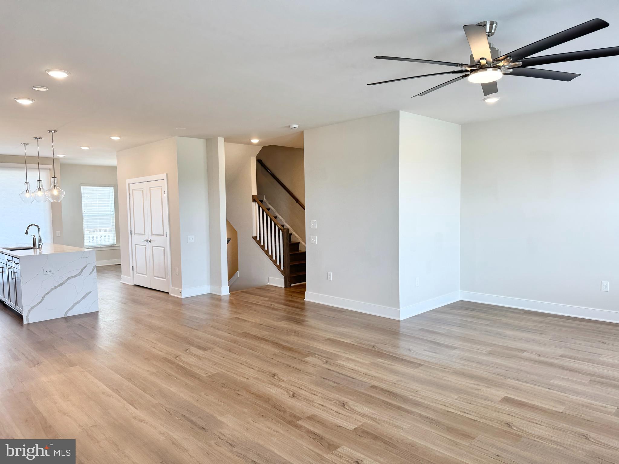 POTOMAC SHORES - Residential Lease