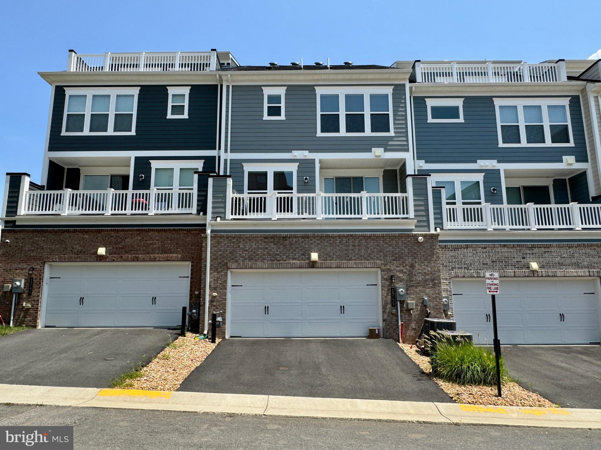 POTOMAC SHORES - Residential Lease