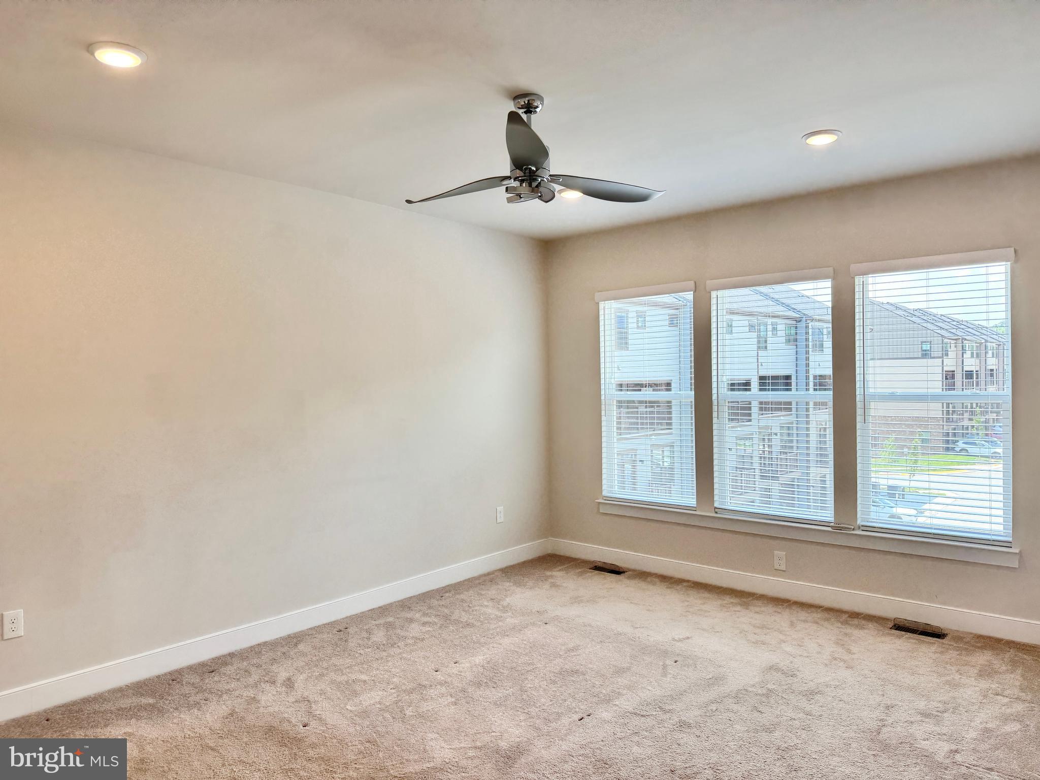 POTOMAC SHORES - Residential Lease